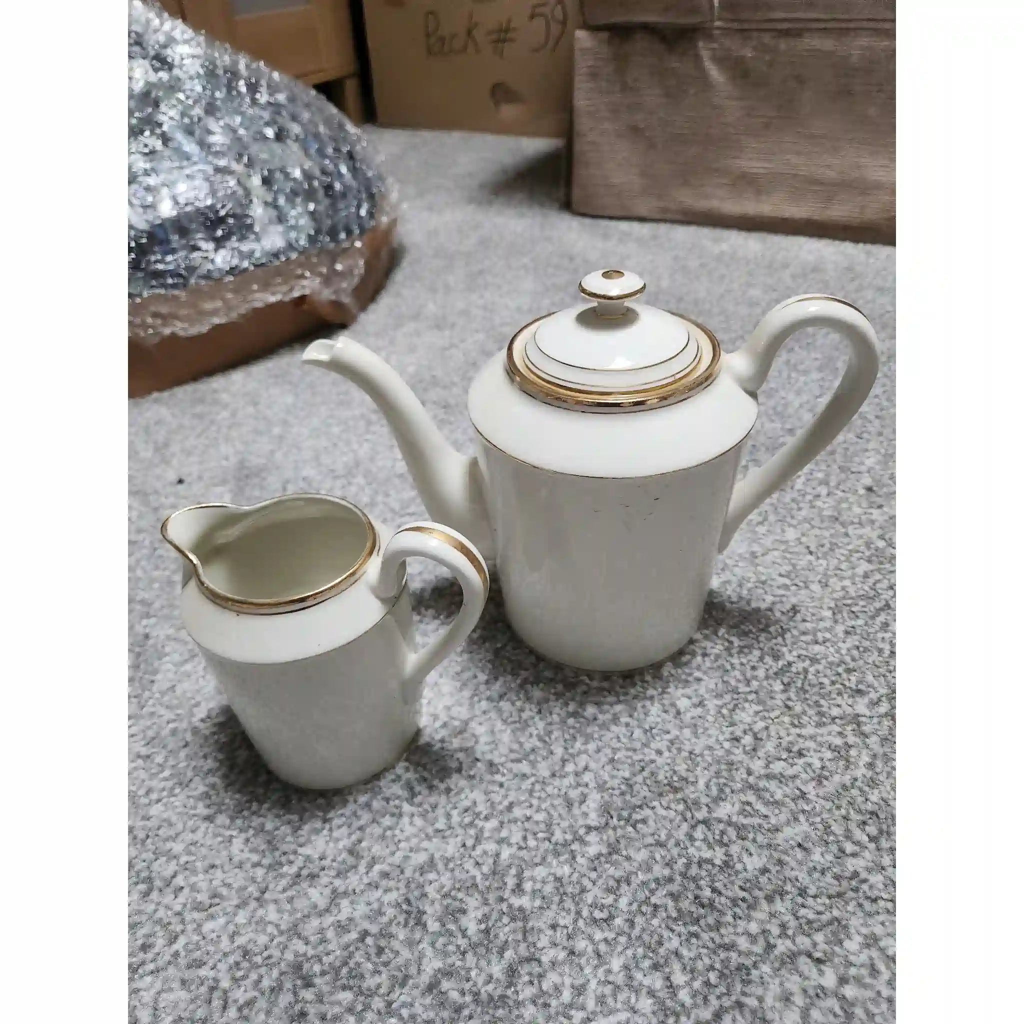 【】 ミルクジャグ付きの茶壺