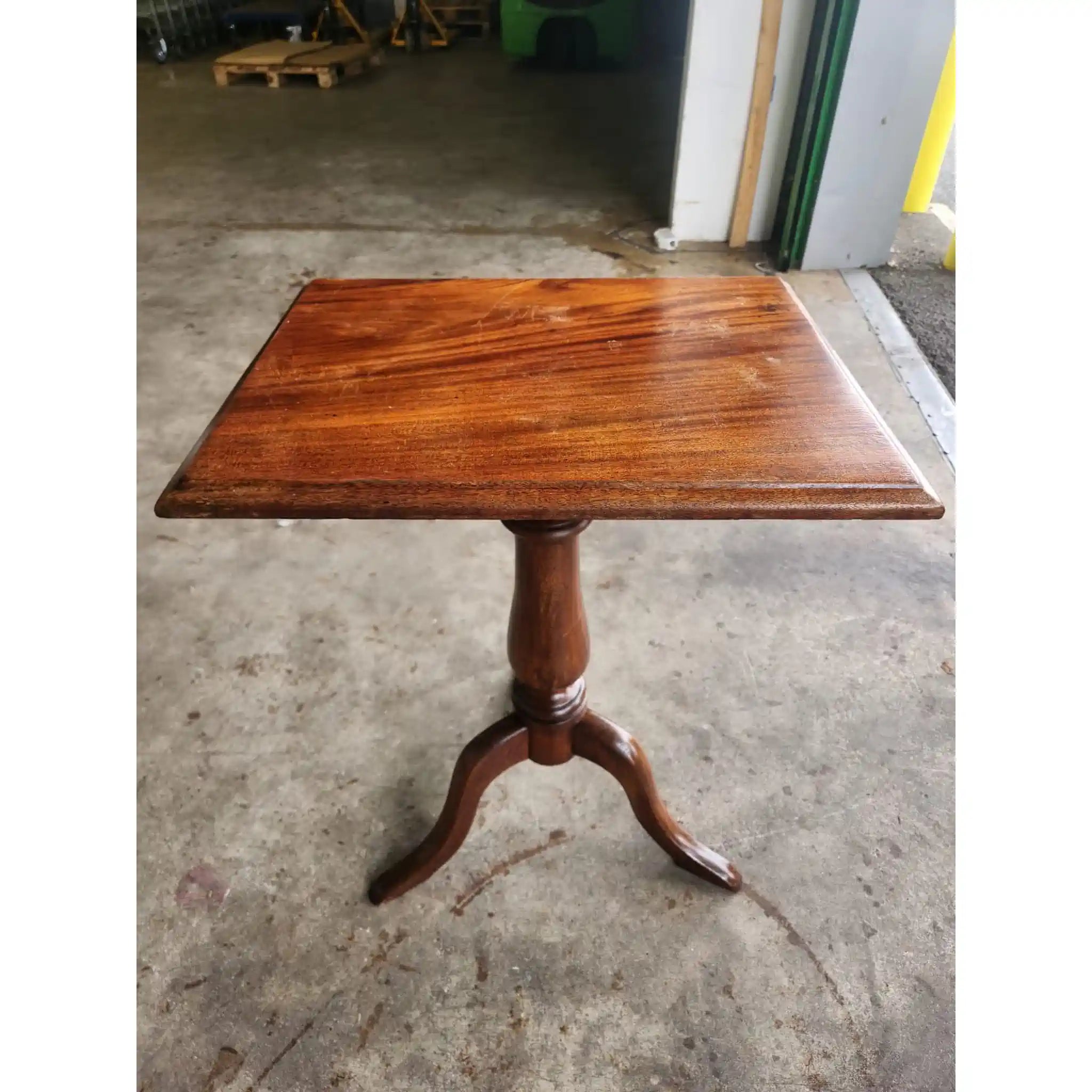 【】 サイドテーブル