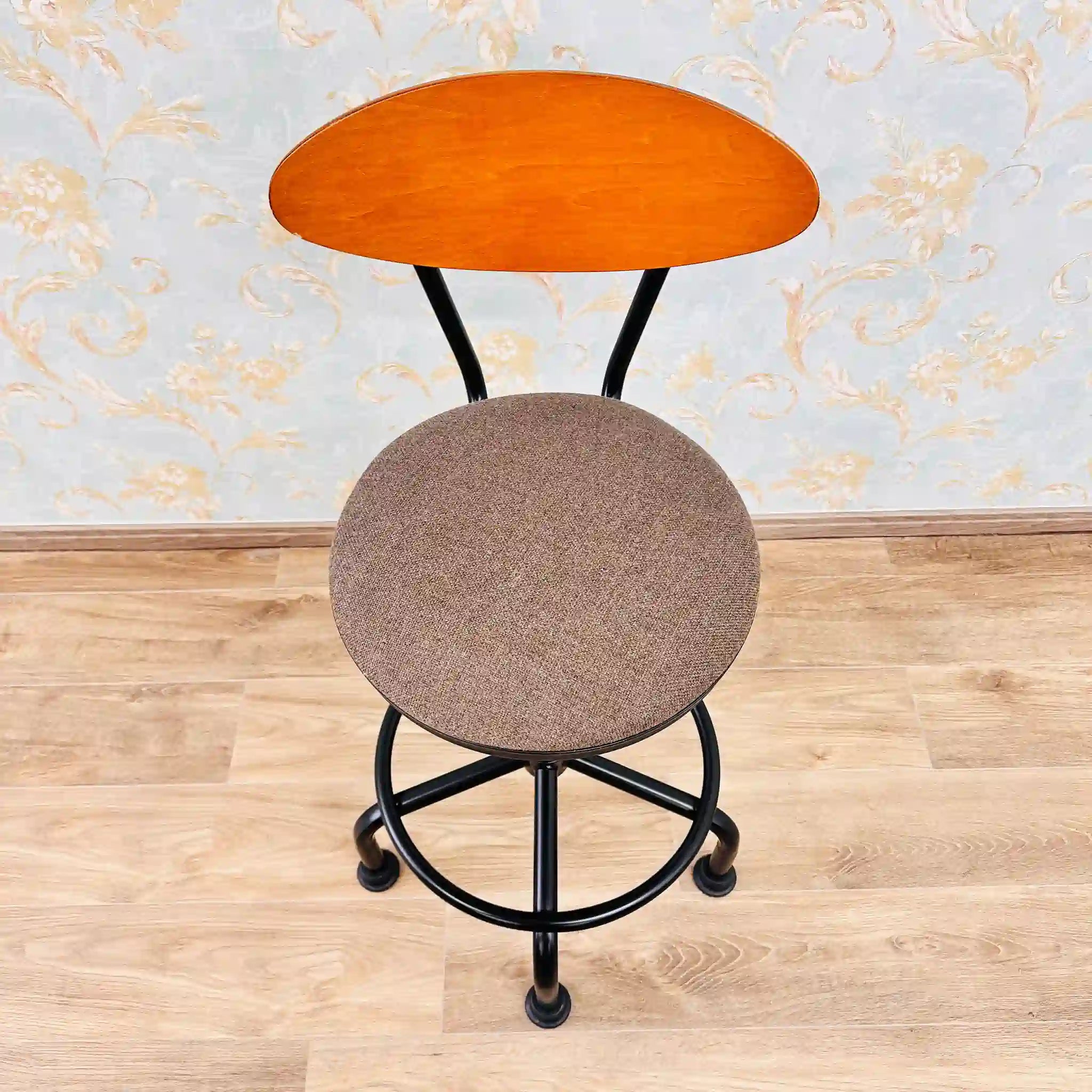 【リユース】 小回りカウンターチェア