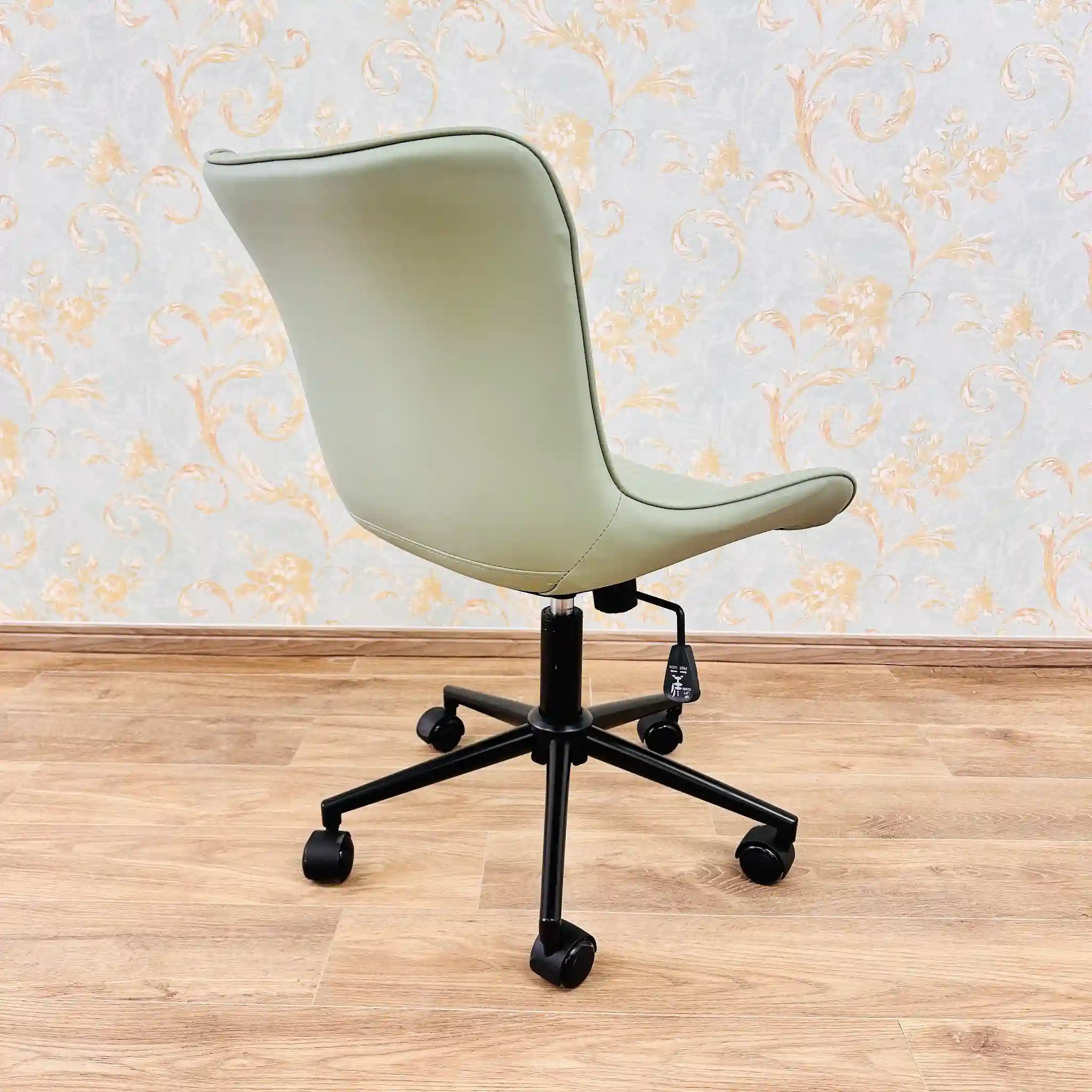 【リユース】 チェア