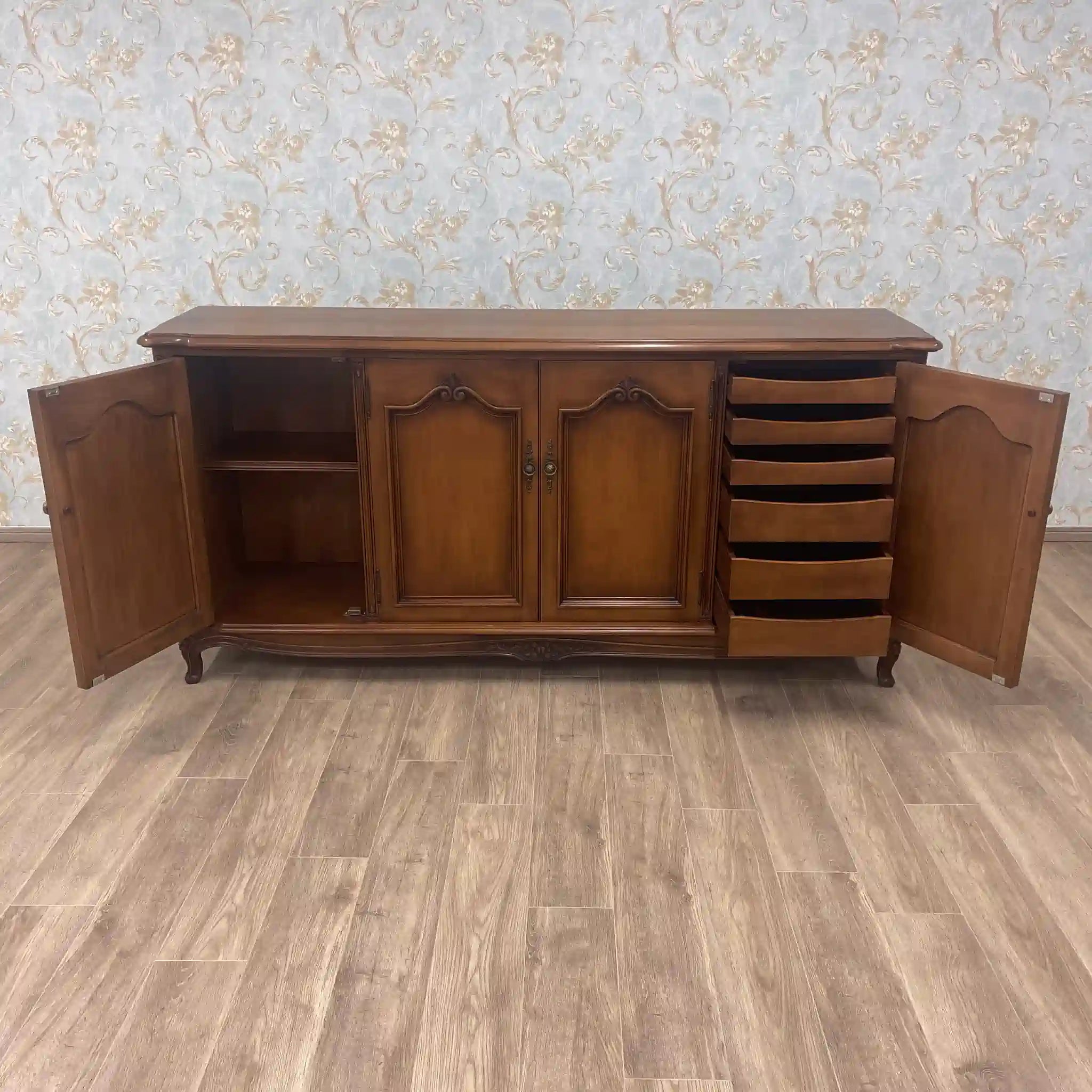 【リユース】 サイドボード / カリモク家具 / LOUISXV