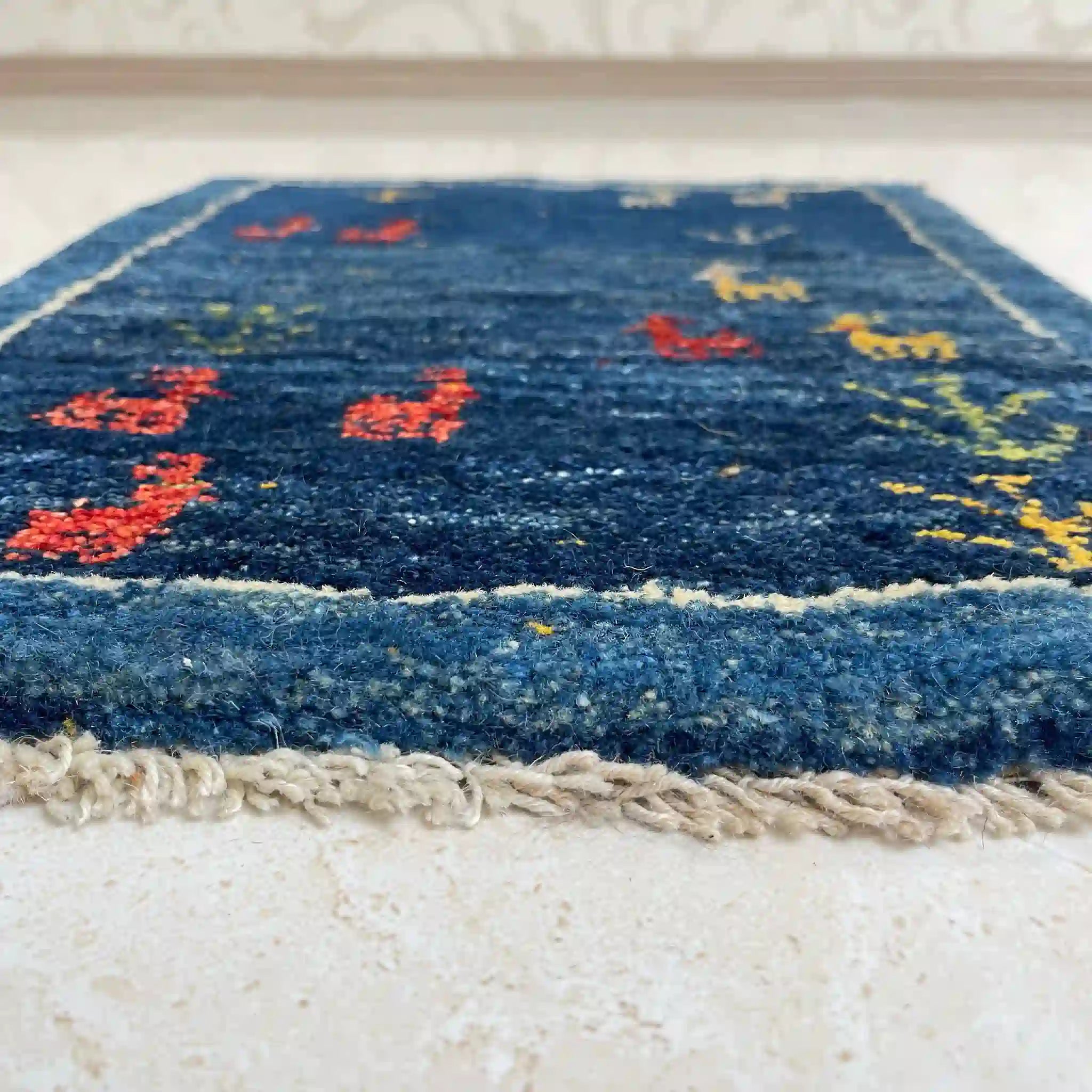 【絨毯/ラグ/ペルシャ絨毯】 ギャッベ 57×43 シラーズ産 / ウール イラン 手織り / 草木染め