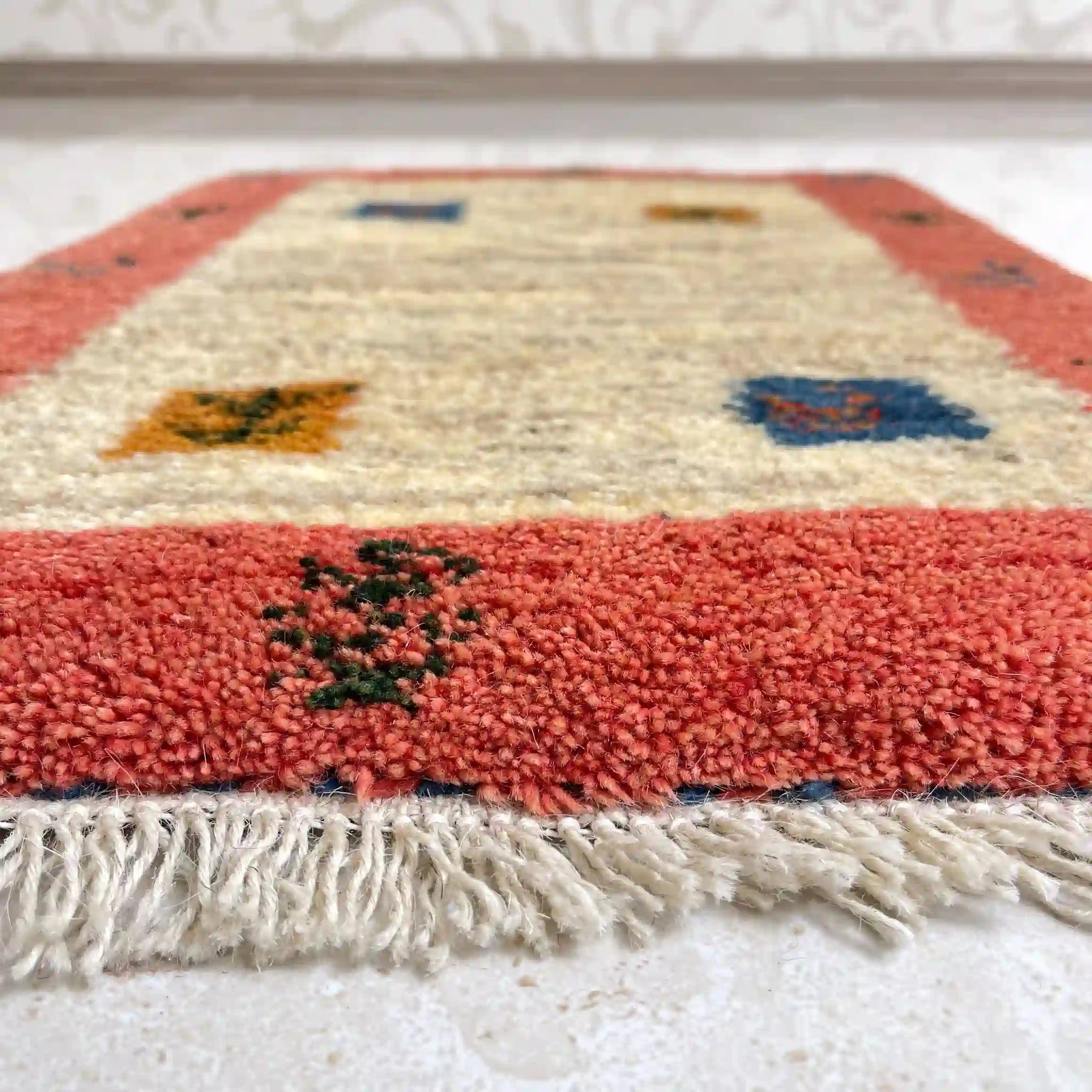 【絨毯/ラグ/ペルシャ絨毯】 ギャッベ 60×43 シラーズ産 ウール 手織り 草木染め