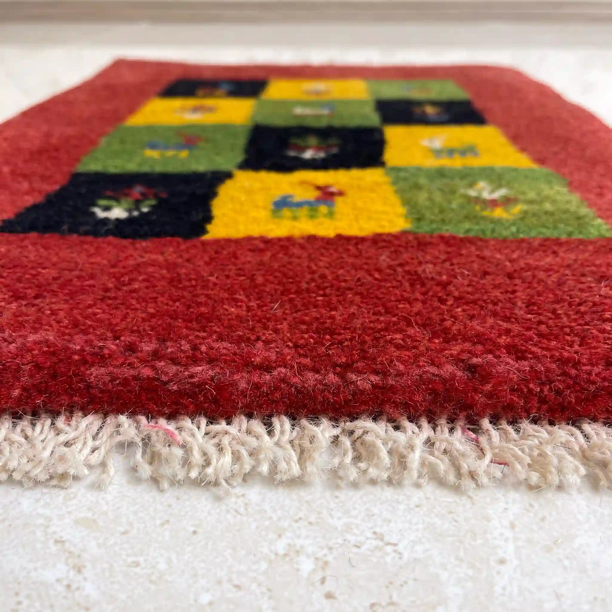 【絨毯/ラグ/ペルシャ絨毯】 ギャッベ 61×43 シラーズ産 ウール ヤラメ / 手織り / 草木染め