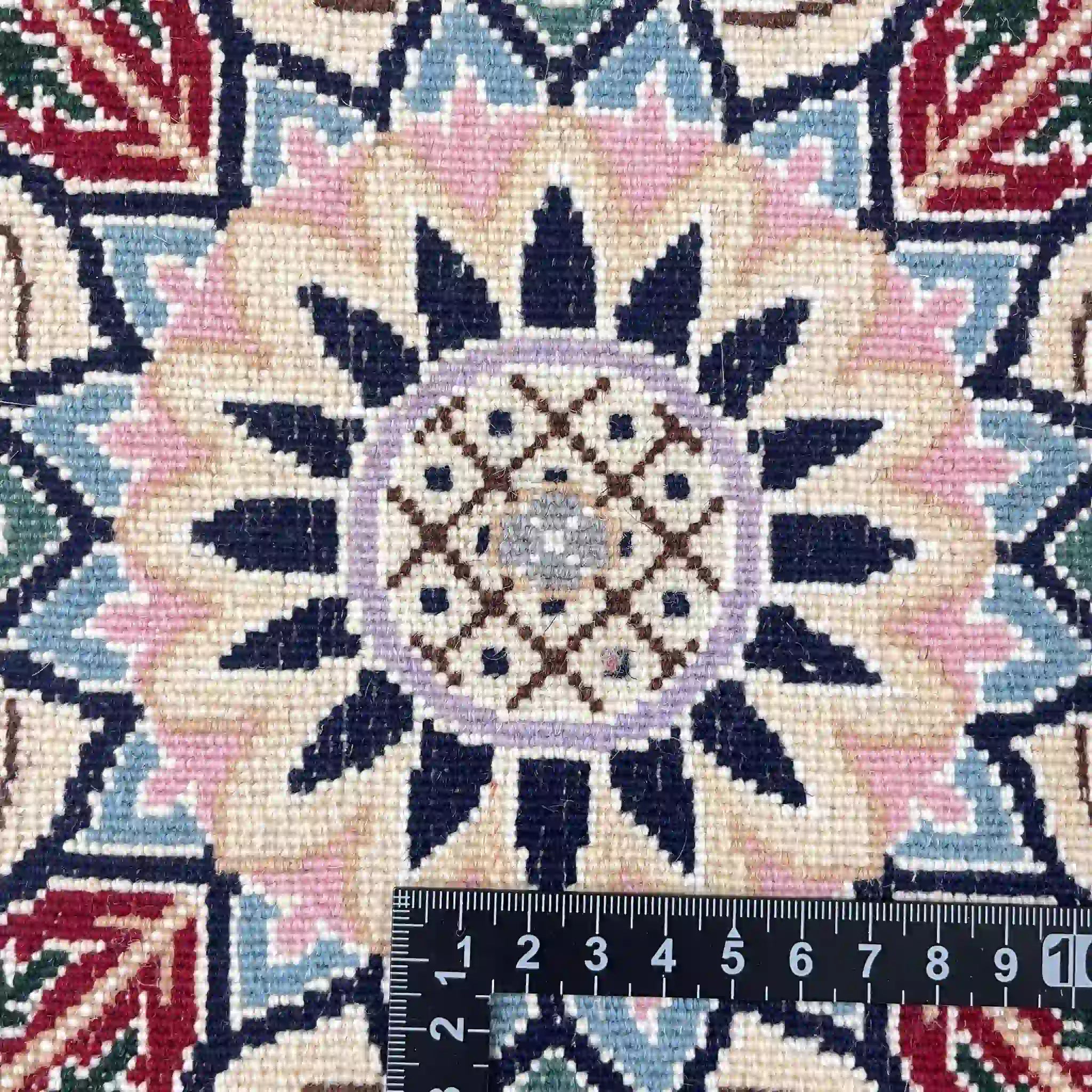 【絨毯/ラグ/ペルシャ絨毯】 ギャッベ 45×45 ナイン産 / ウールイラン / 手織り / 草木染め