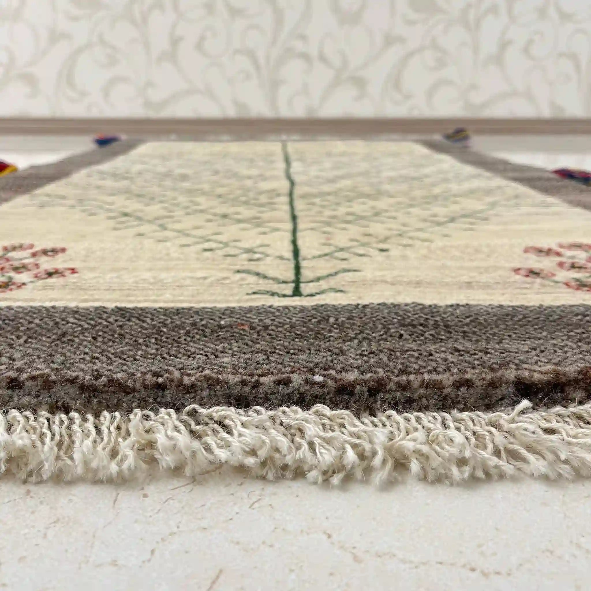 【絨毯/ラグ/ペルシャ絨毯】 ギャッベ 130×78 シラーズ産 ウール カシュクール 手織り 草木染め