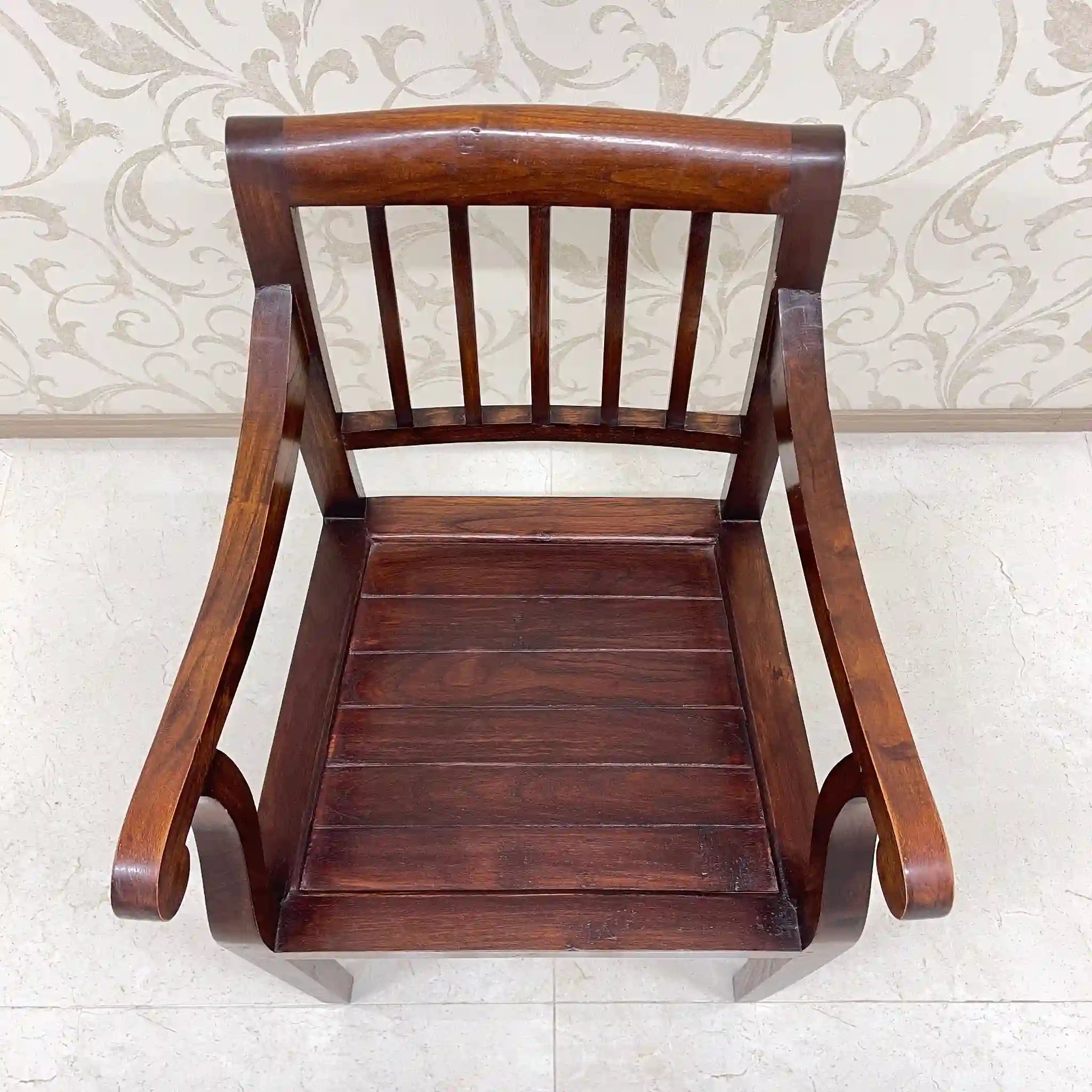 【アンティーク】 カーバーエルボーチェア / スクロールアーム / チーク材 / イギリス / イギリス直輸入