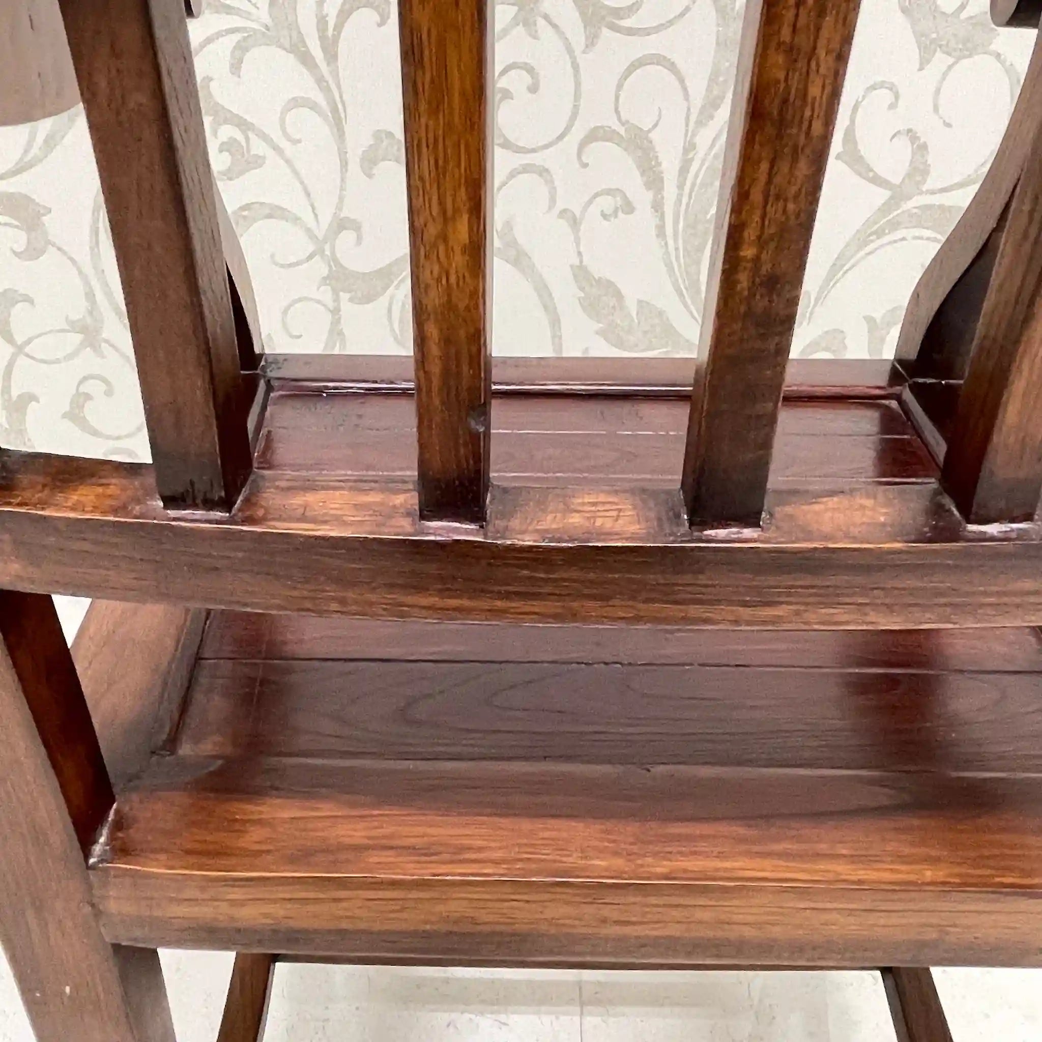 【アンティーク】 カーバーエルボーチェア / スクロールアーム / チーク材 / イギリス / イギリス直輸入