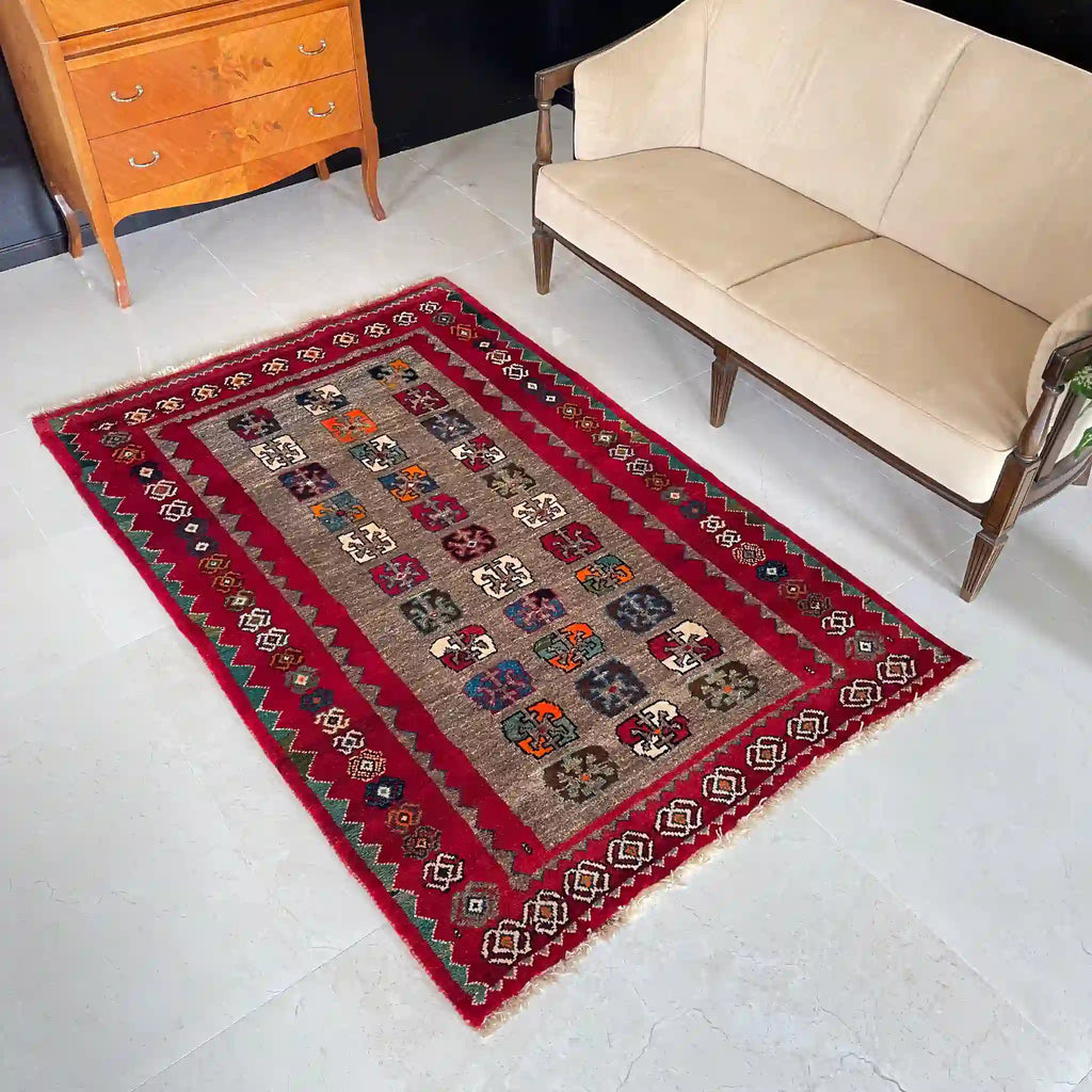 専用 Y3619 イラン カシュガイ ギャッベ ウール絨毯 195×152㎝ ギャッベ 178cm×116cm / ウール / イラン / カシュガイ / 手織り