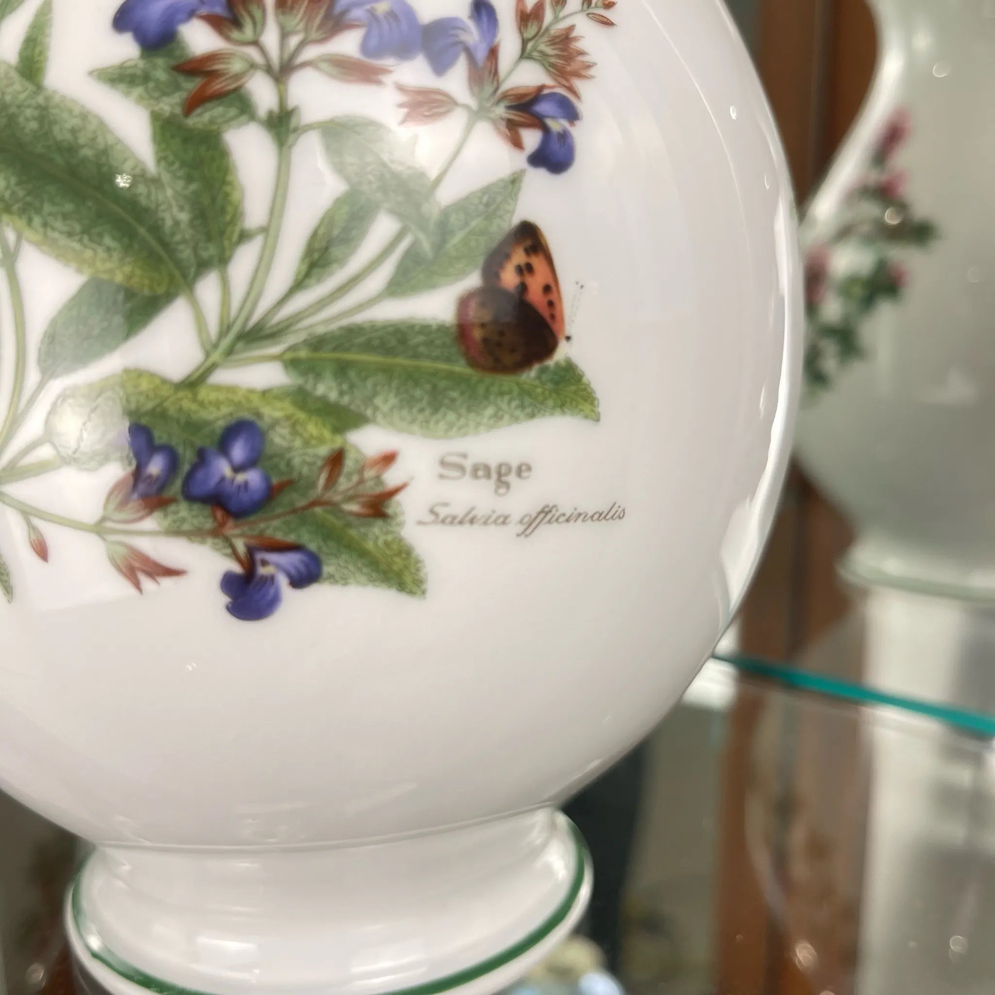 Antique Flower Vase Royal Worcester / Worcester Herbs, Directly Imported from the UK