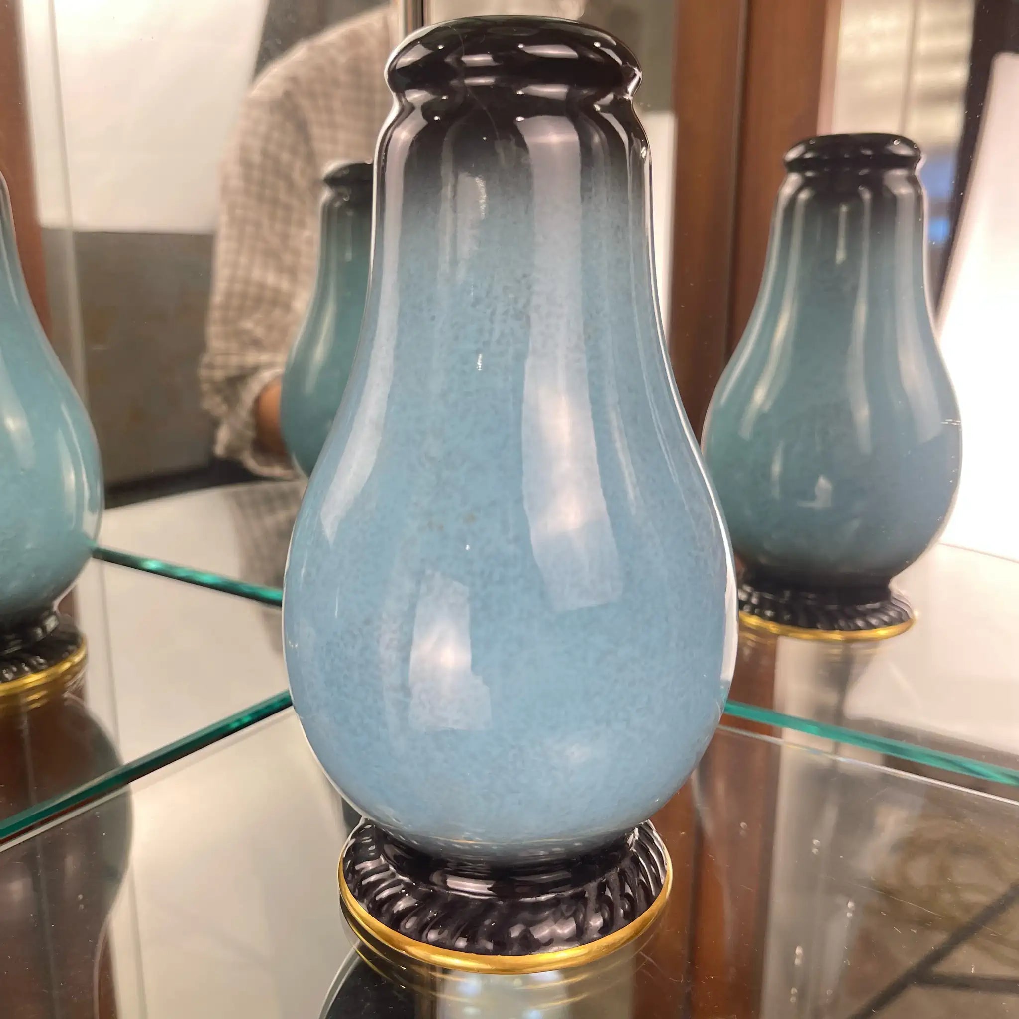 【アンティーク】磁器製花瓶 ブルーブラック