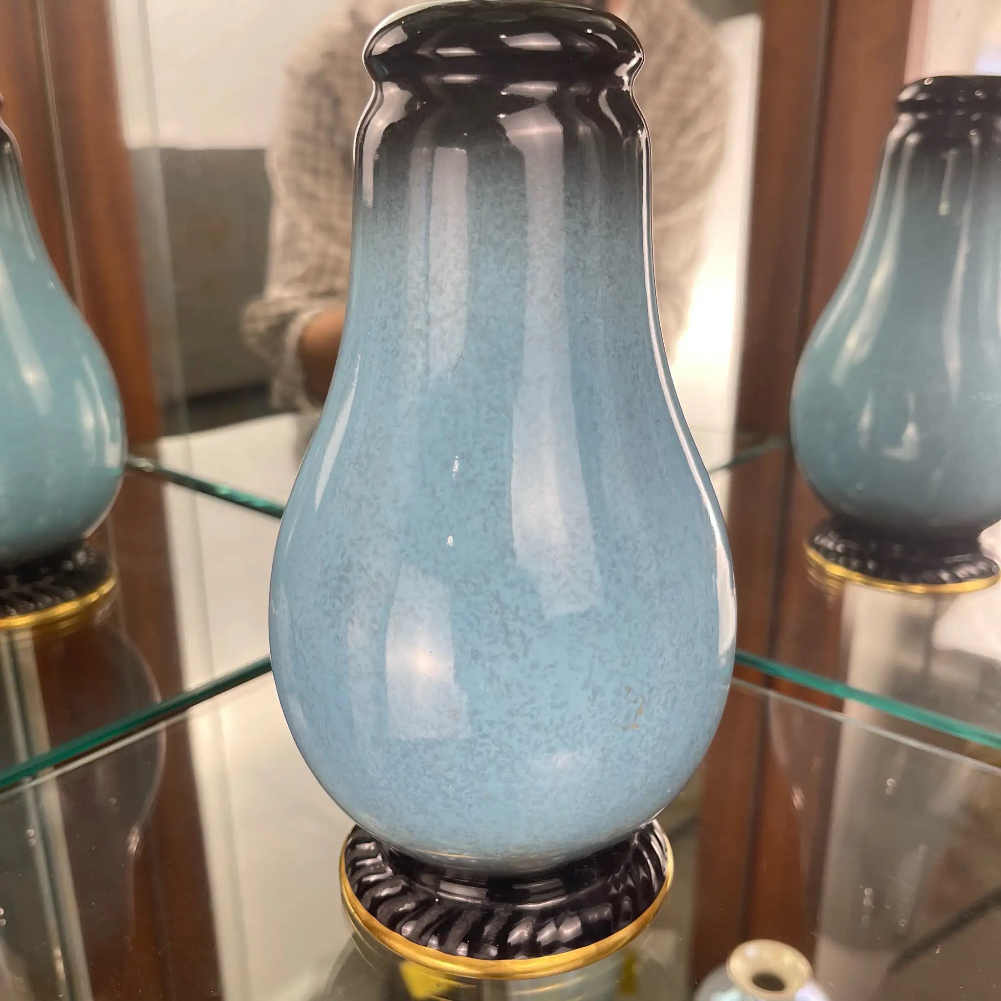 【アンティーク】磁器製花瓶 ブルーブラック