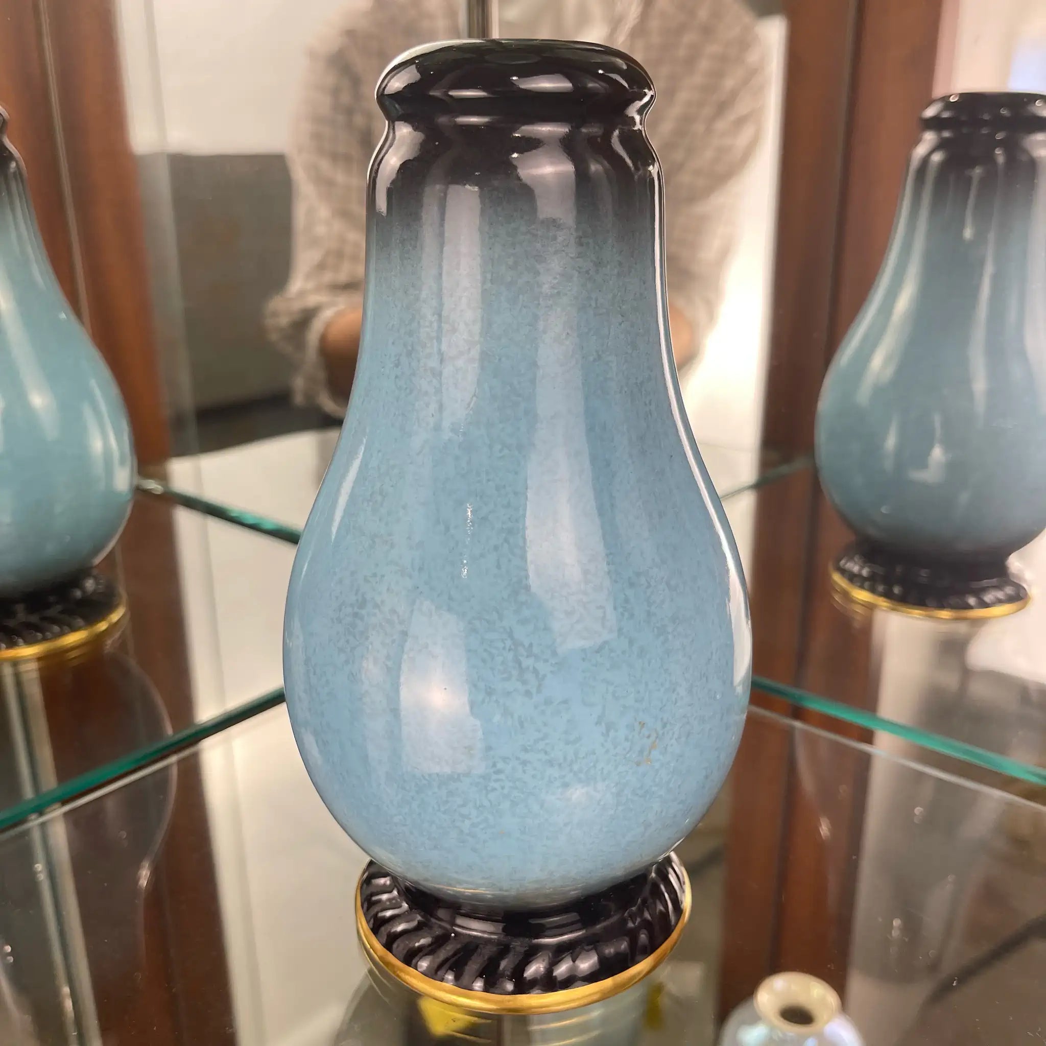 【アンティーク】磁器製花瓶 ブルーブラック