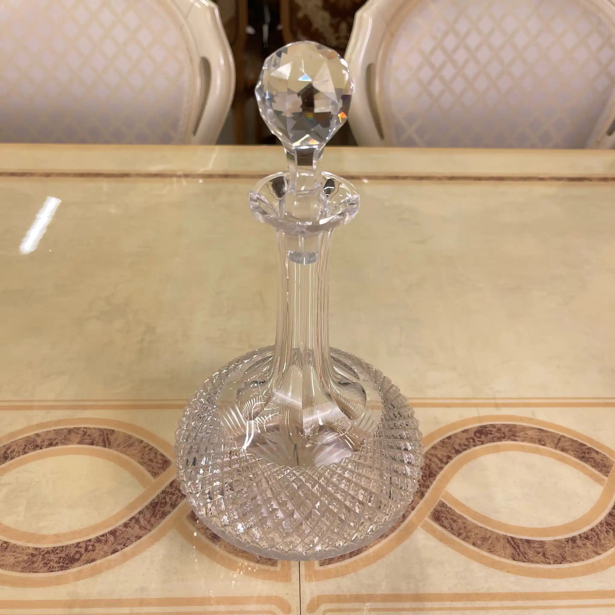 【アンティーク】 デキャンタ / ダイヤモンドカット / イギリス