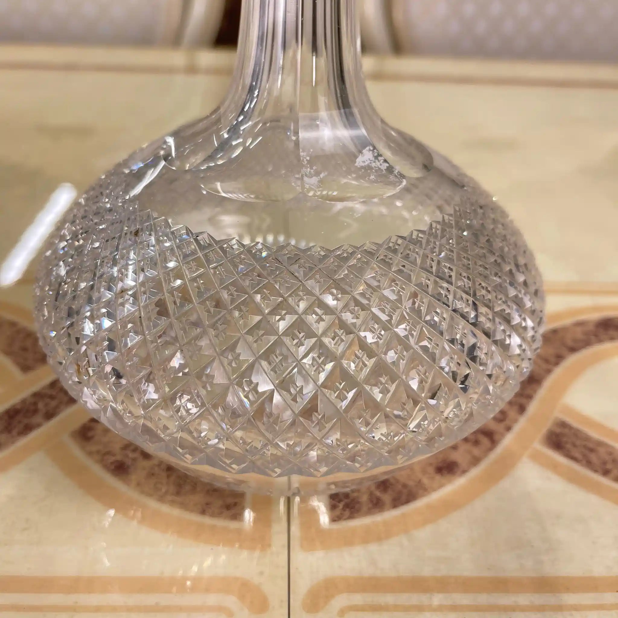 【アンティーク】 デキャンタ / ダイヤモンドカット / イギリス