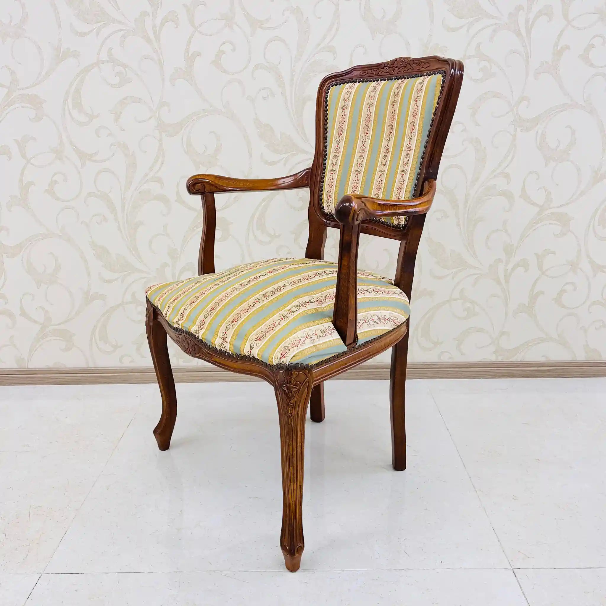 【ビンテージ】 アームチェア / ロココ調 / イタリア