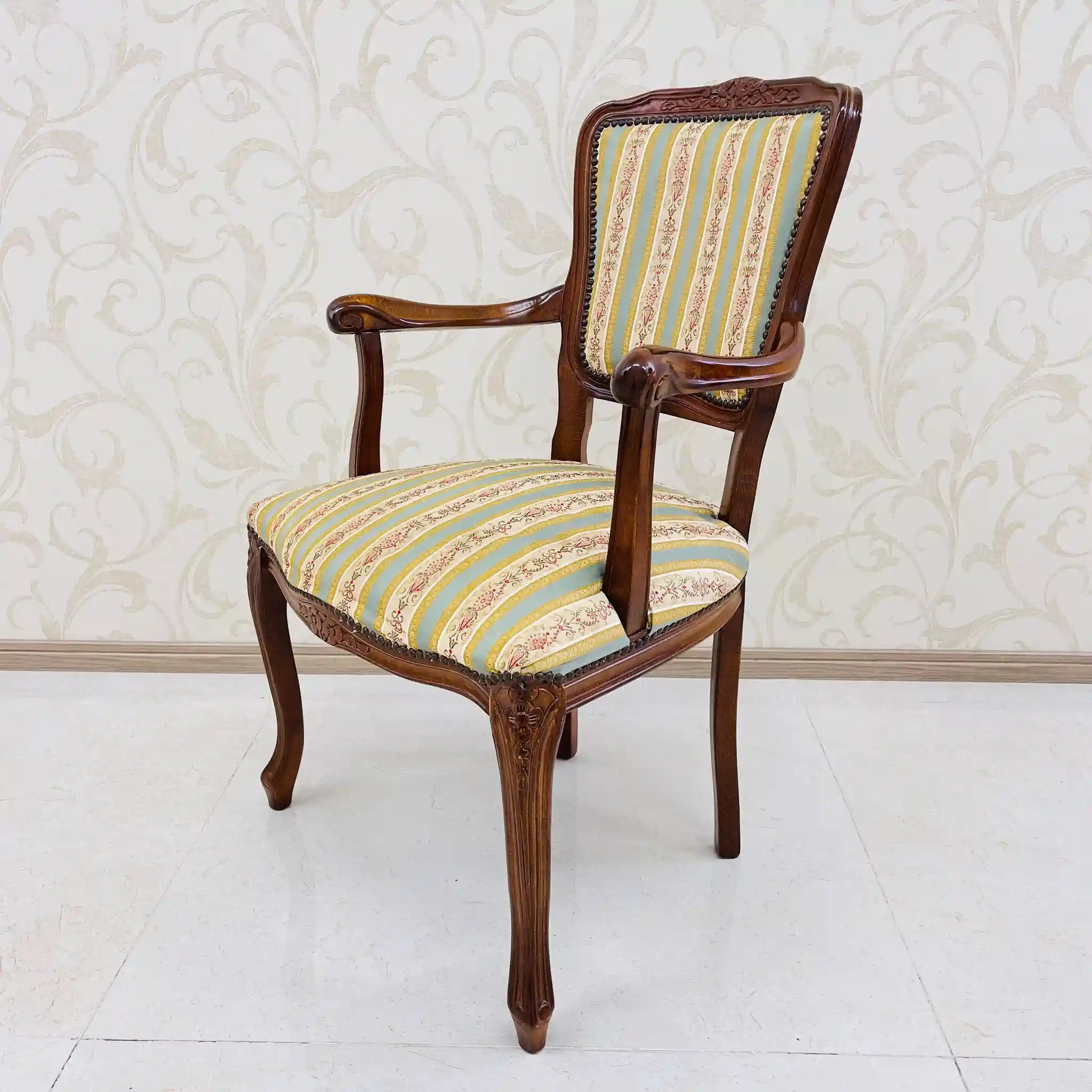 【ビンテージ】 アームチェア / ロココ調 / イタリア