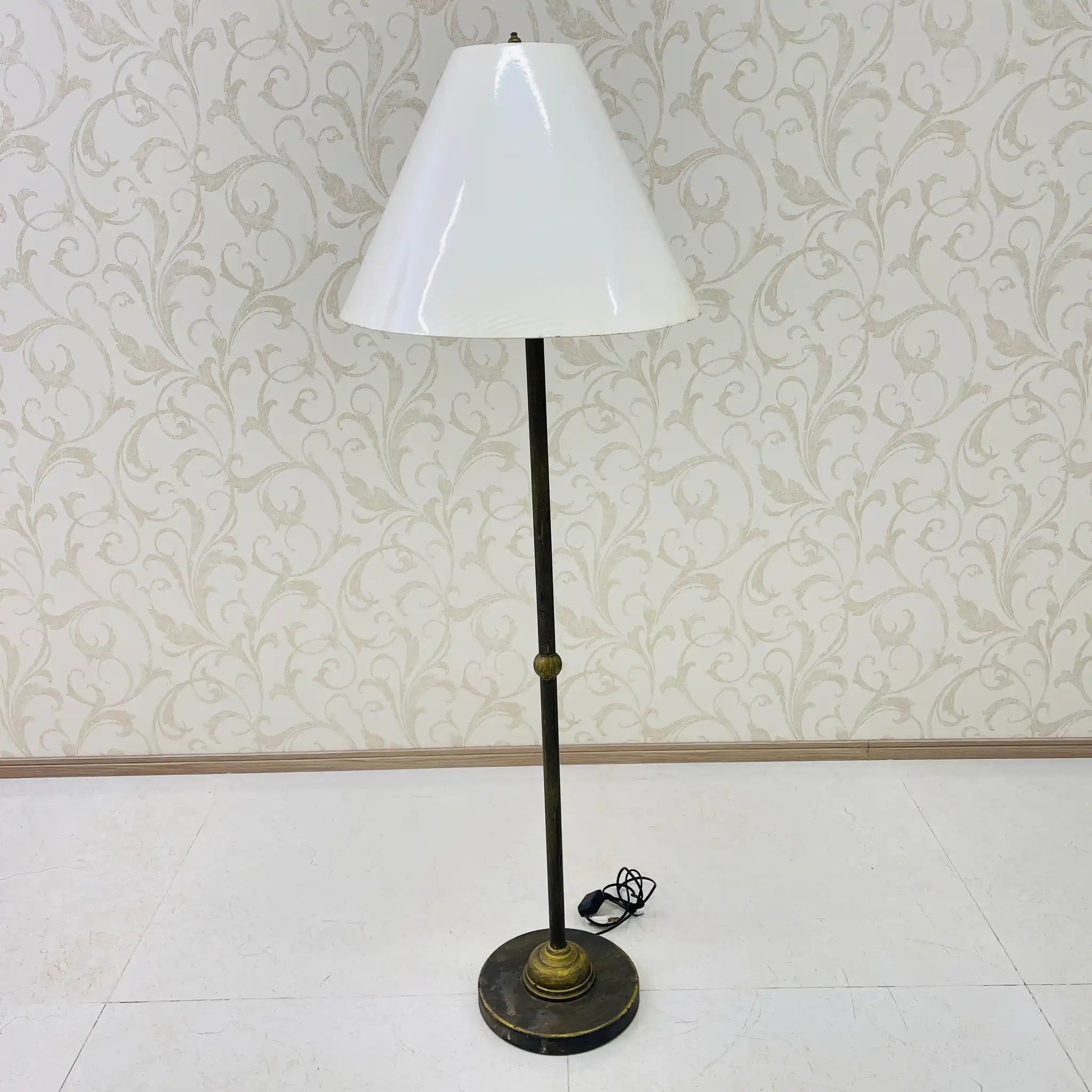 Vintage metal lamp with Scandinavian design