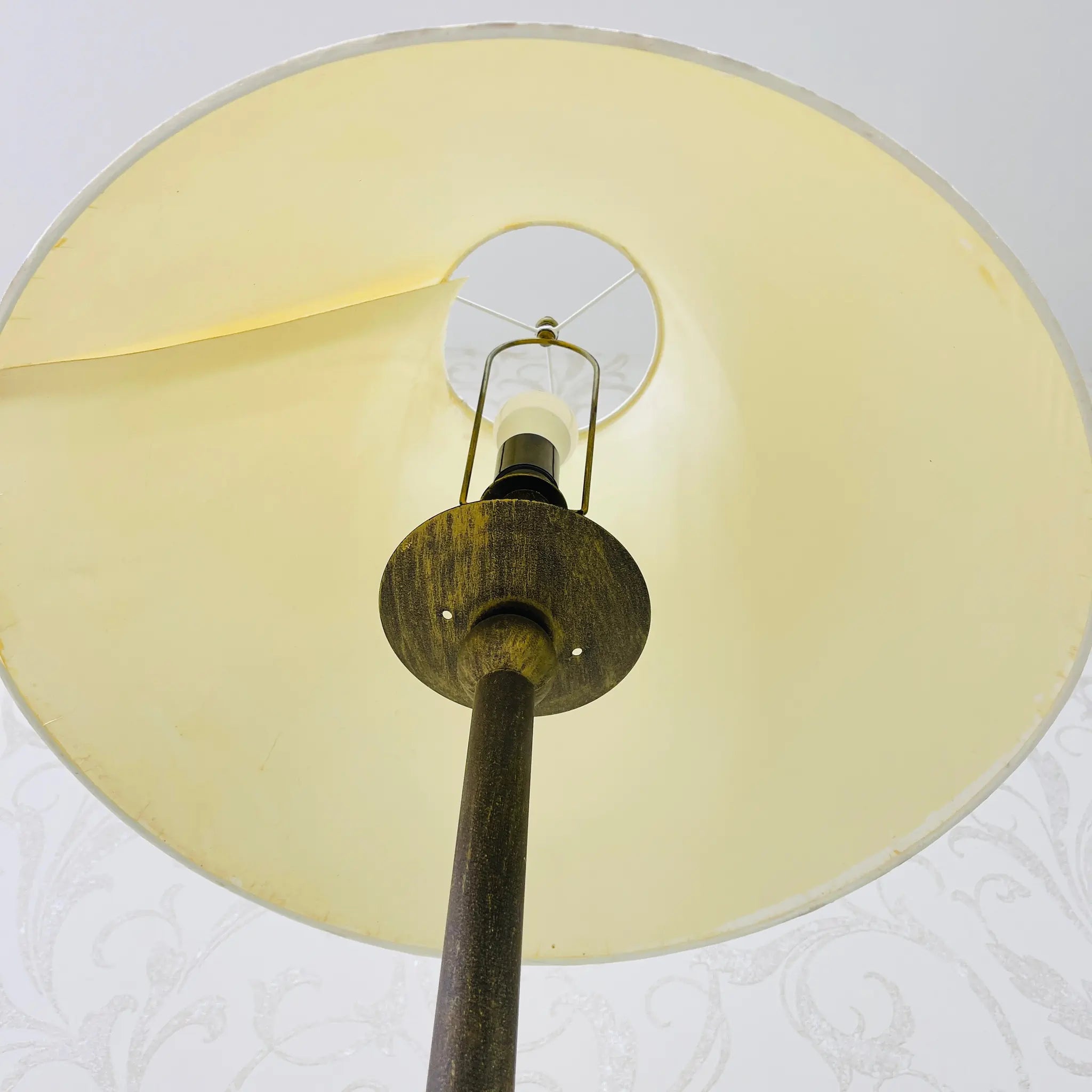 【ビンテージ】 スタンドライト / 金属製 / 北欧デザイン