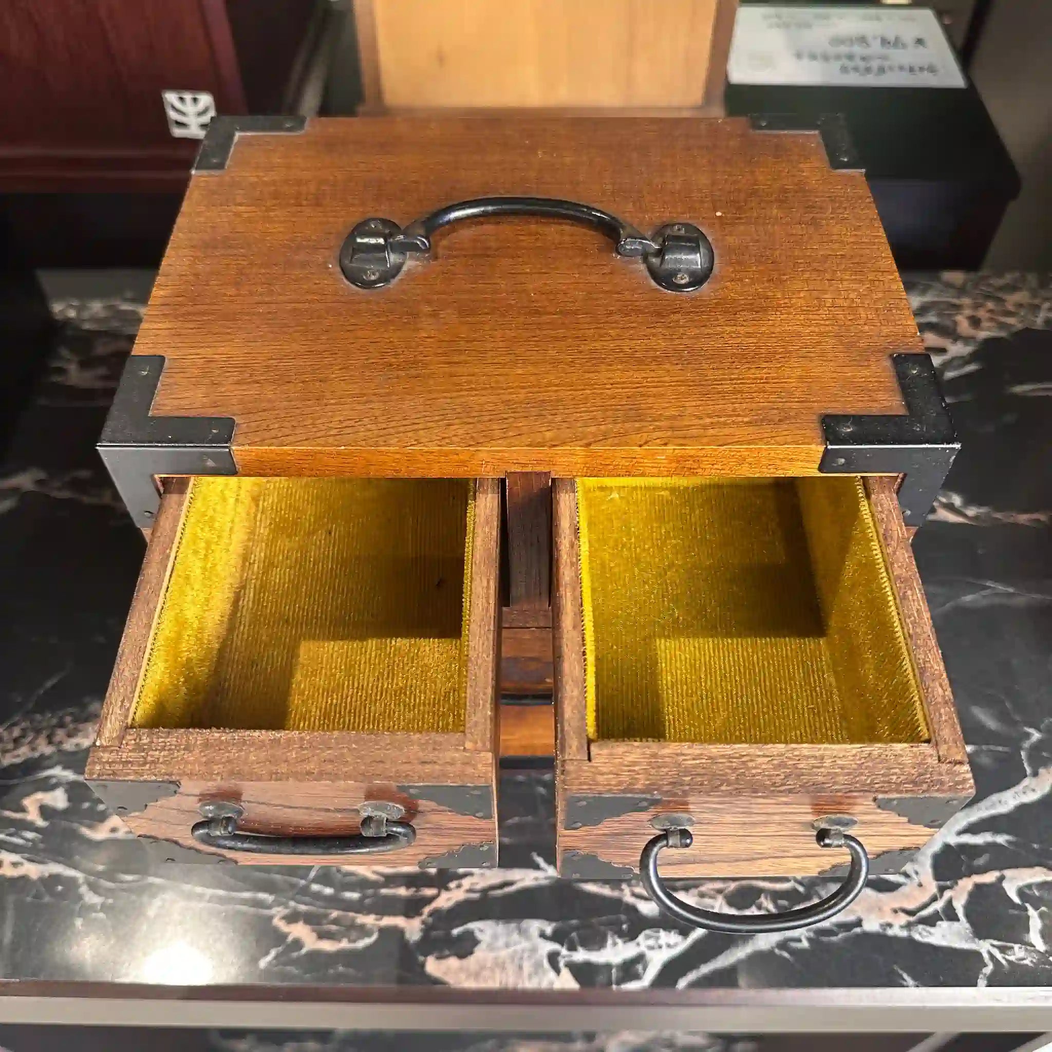 【骨董品】 千両箱風 小箪笥