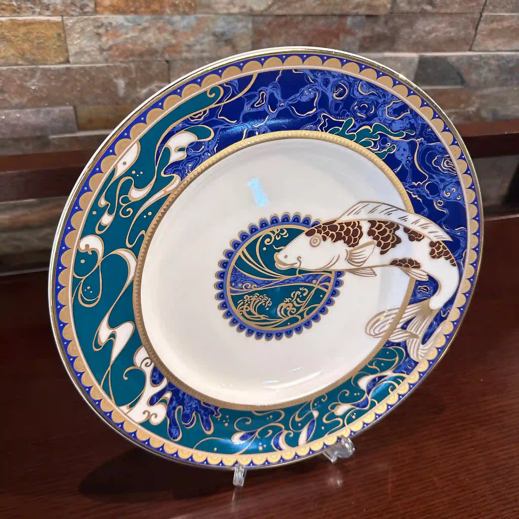 【リユース】プレート Royal Doulton 鯉絵 箱あり 未使用
