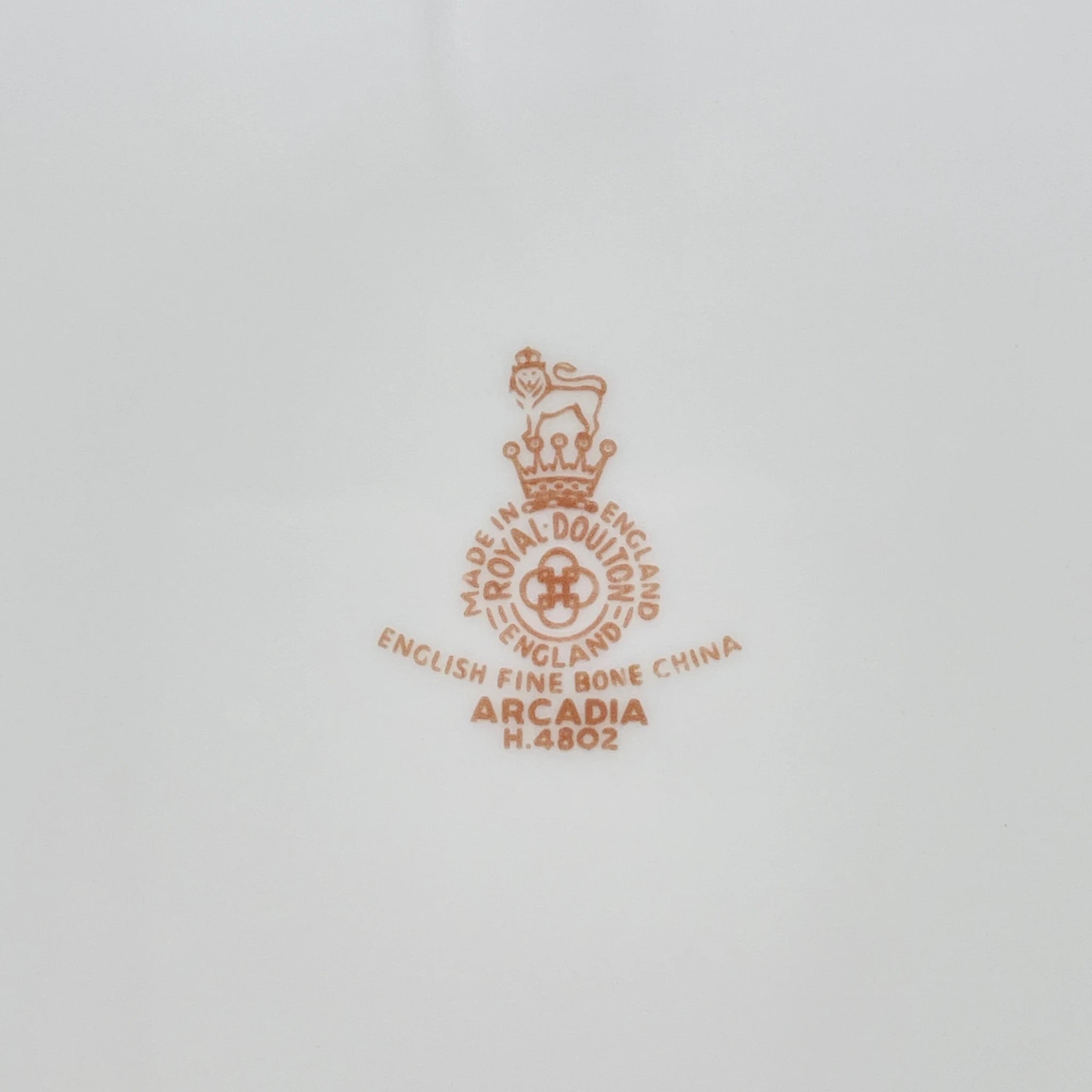 【リユース】 プレート(皿) / Royal Doulton(ロイヤル ドルトン) / Arcadia / Fine Bone China / イギリス