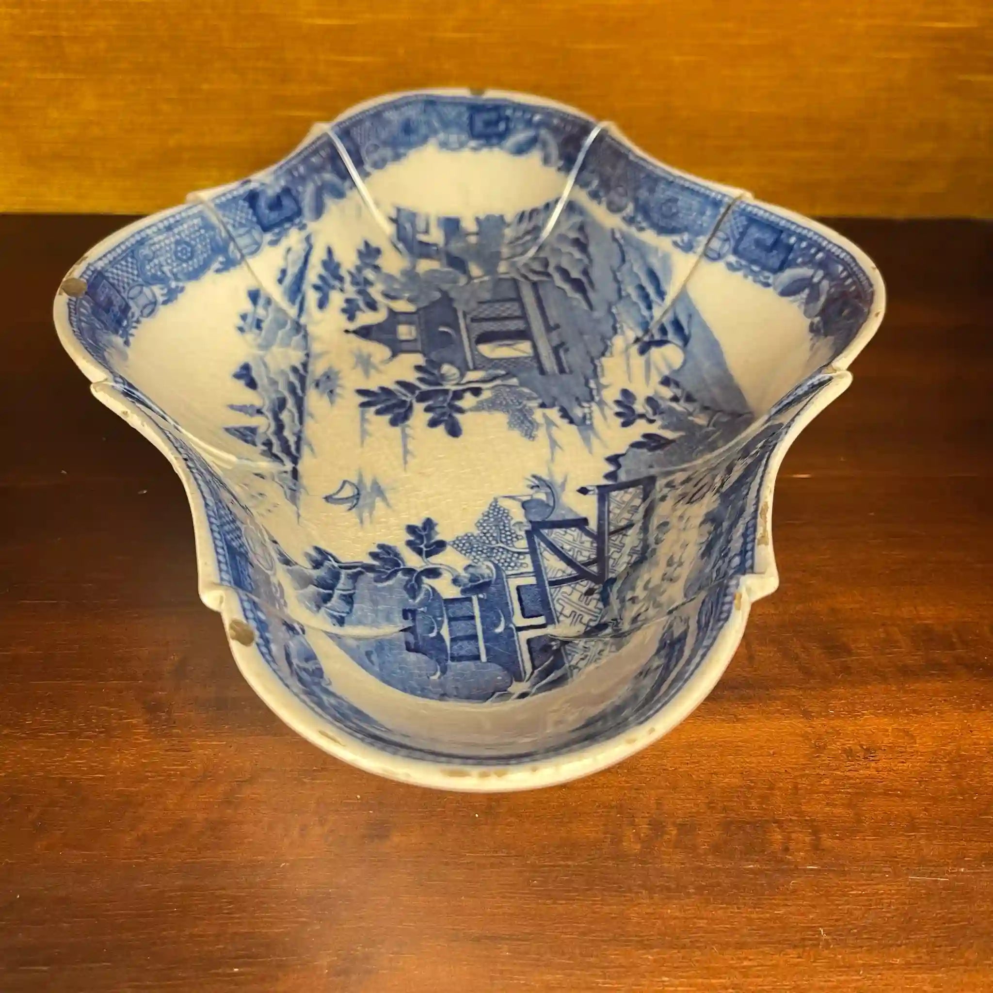 【アンティーク】デボニア型皿 ブルーイタリアン ブルーウィローパターン フルーテッド SPODE(スポード) / 1800年頃 イギリス
