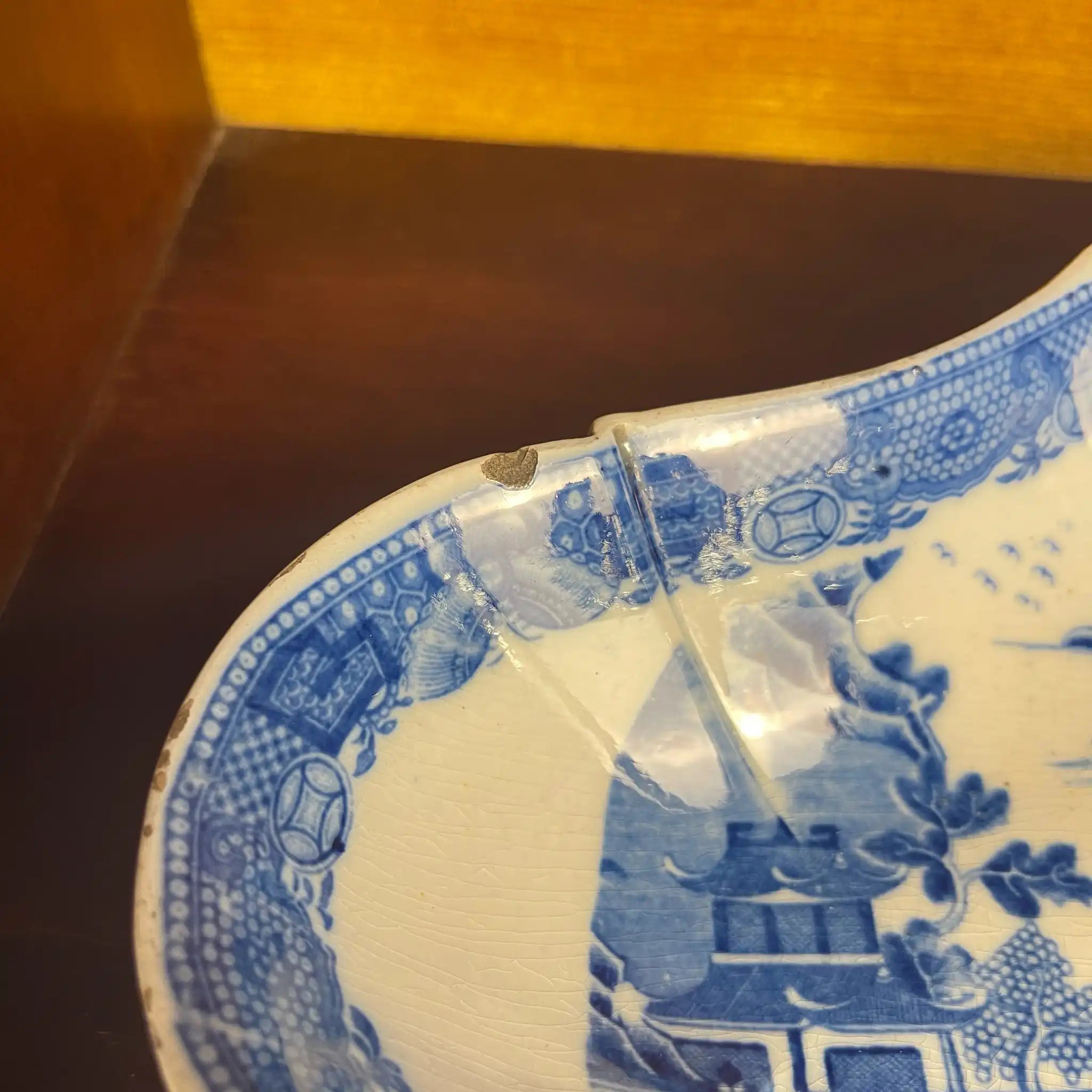 【アンティーク】デボニア型皿 ブルーイタリアン ブルーウィローパターン フルーテッド SPODE(スポード) / 1800年頃 イギリス