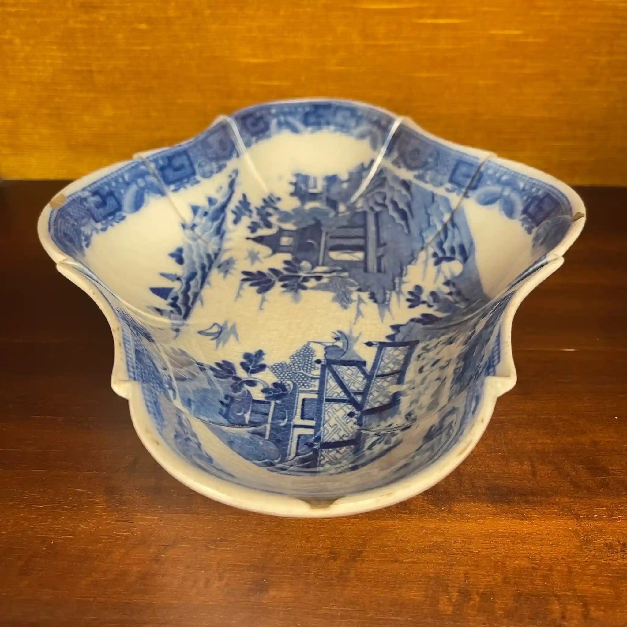 【アンティーク】デボニア型皿 ブルーイタリアン ブルーウィローパターン フルーテッド SPODE(スポード) / 1800年頃 イギリス