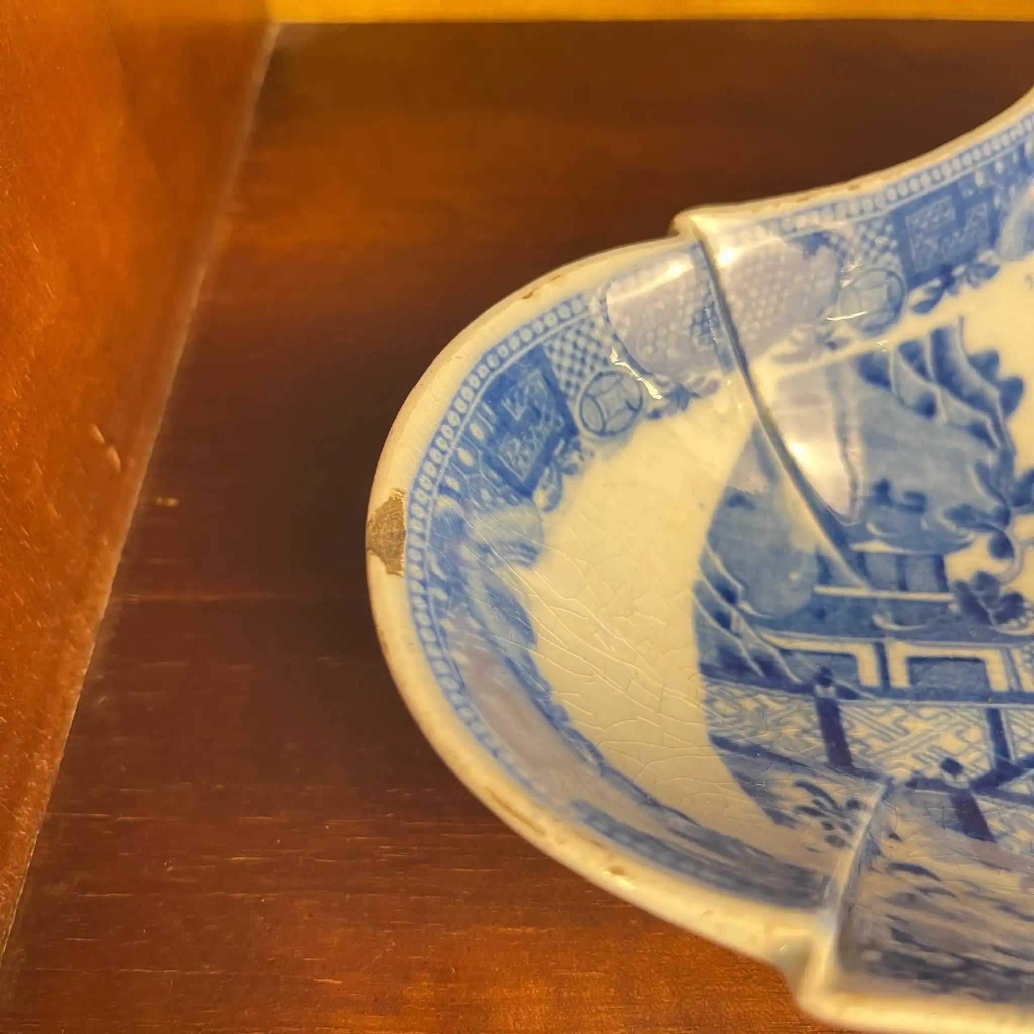 【アンティーク】デボニア型皿 ブルーイタリアン ブルーウィローパターン フルーテッド SPODE(スポード) / 1800年頃 イギリス
