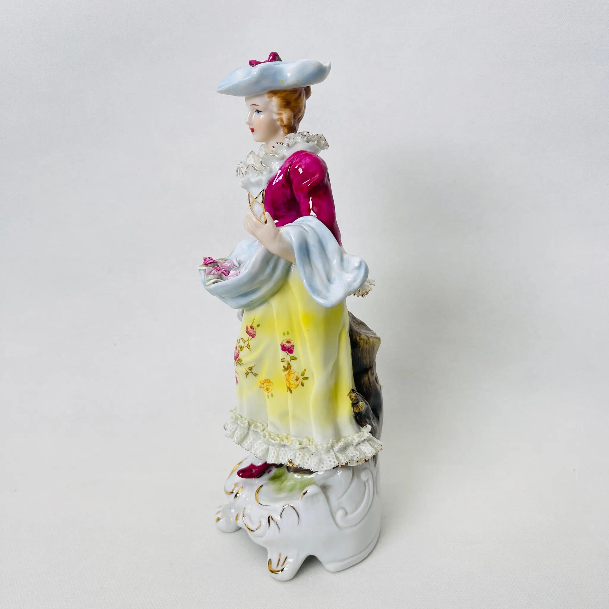 【ビンテージ】 フィギュリン(陶器人形) / レースドール