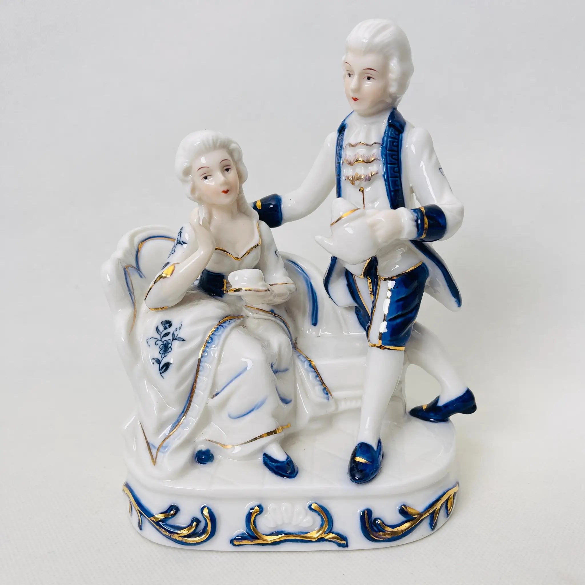 【ビンテージ】 フィギュリン(陶器人形) / ティータイム