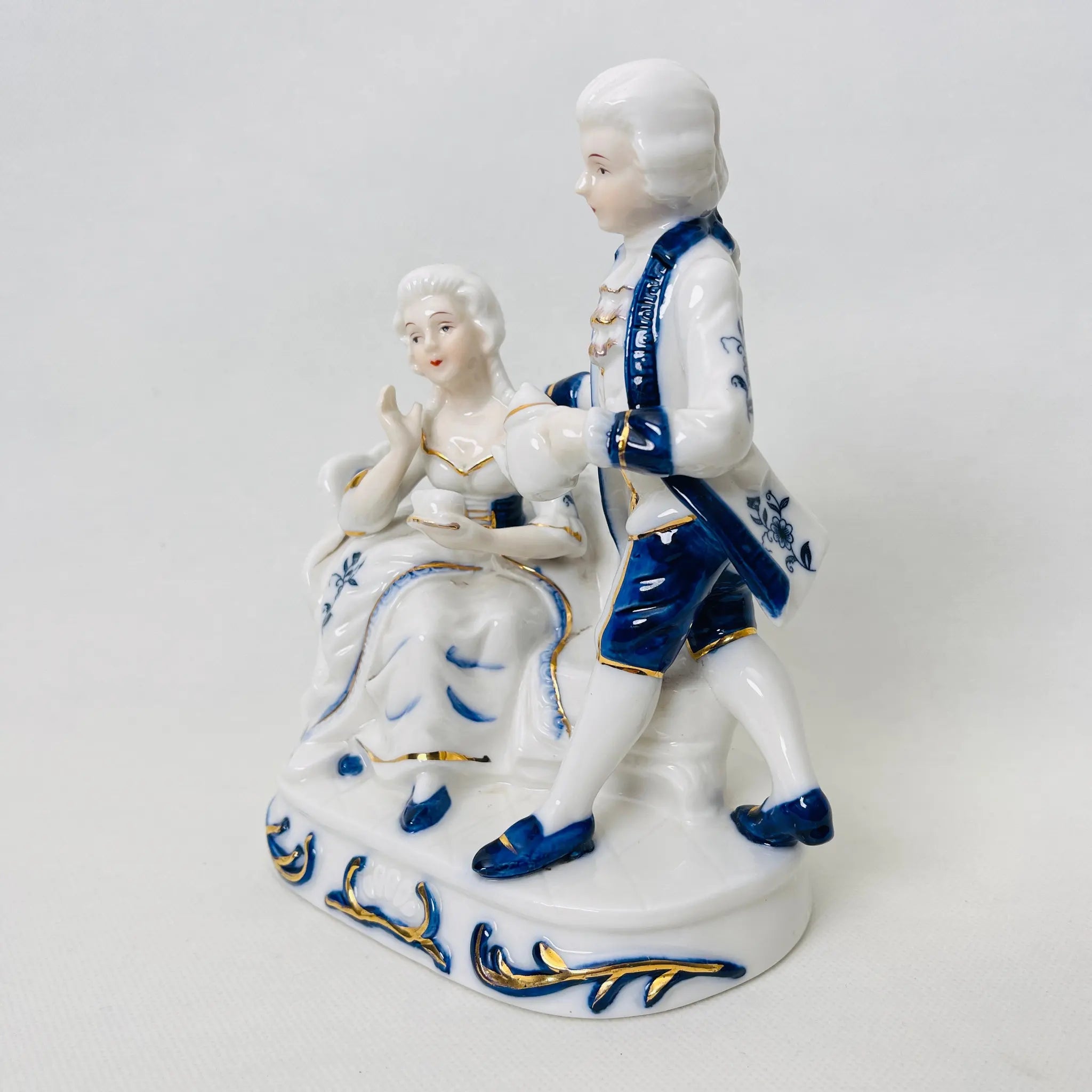 【ビンテージ】 フィギュリン(陶器人形) / ティータイム