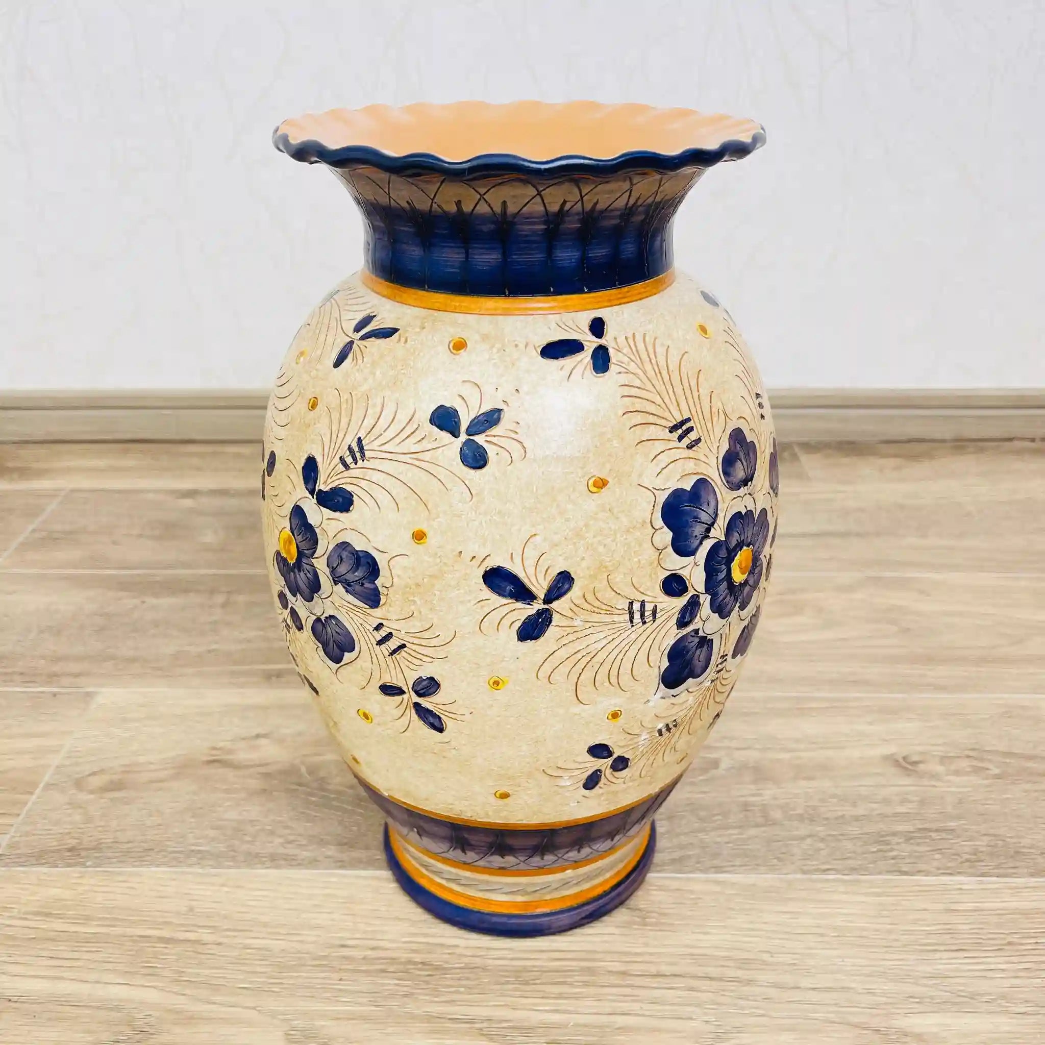Vintage Flower Vase / Mallorca Ware / Italy