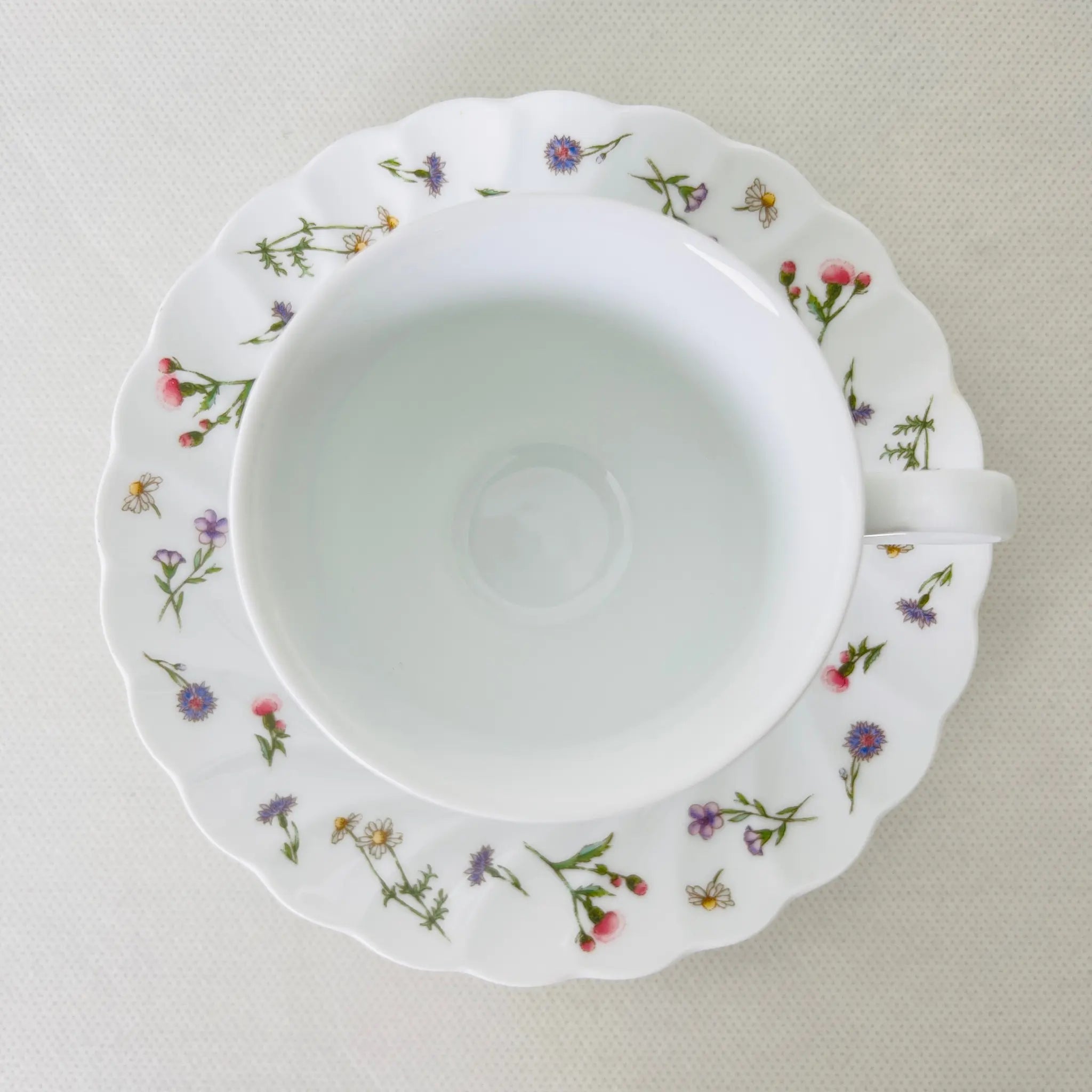 【リユース】サロンセット 大皿×1 ティーカップセット×5 小花柄 Noritake / 未使用 箱付き