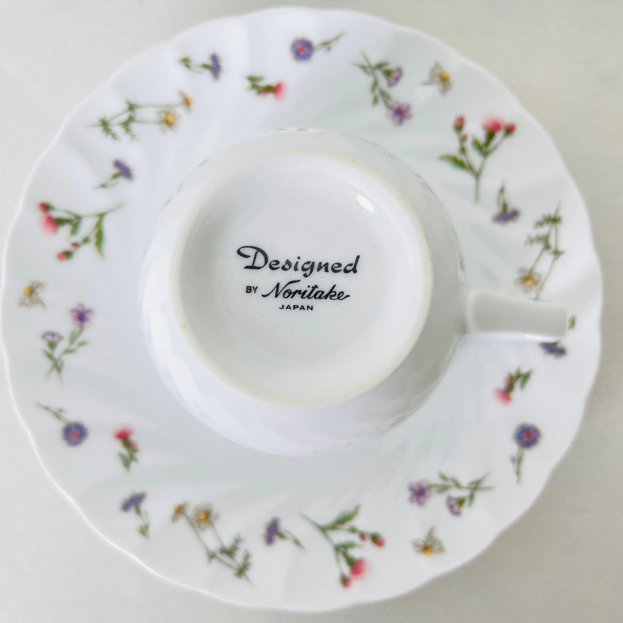 【リユース】サロンセット 大皿×1 ティーカップセット×5 小花柄 Noritake / 未使用 箱付き