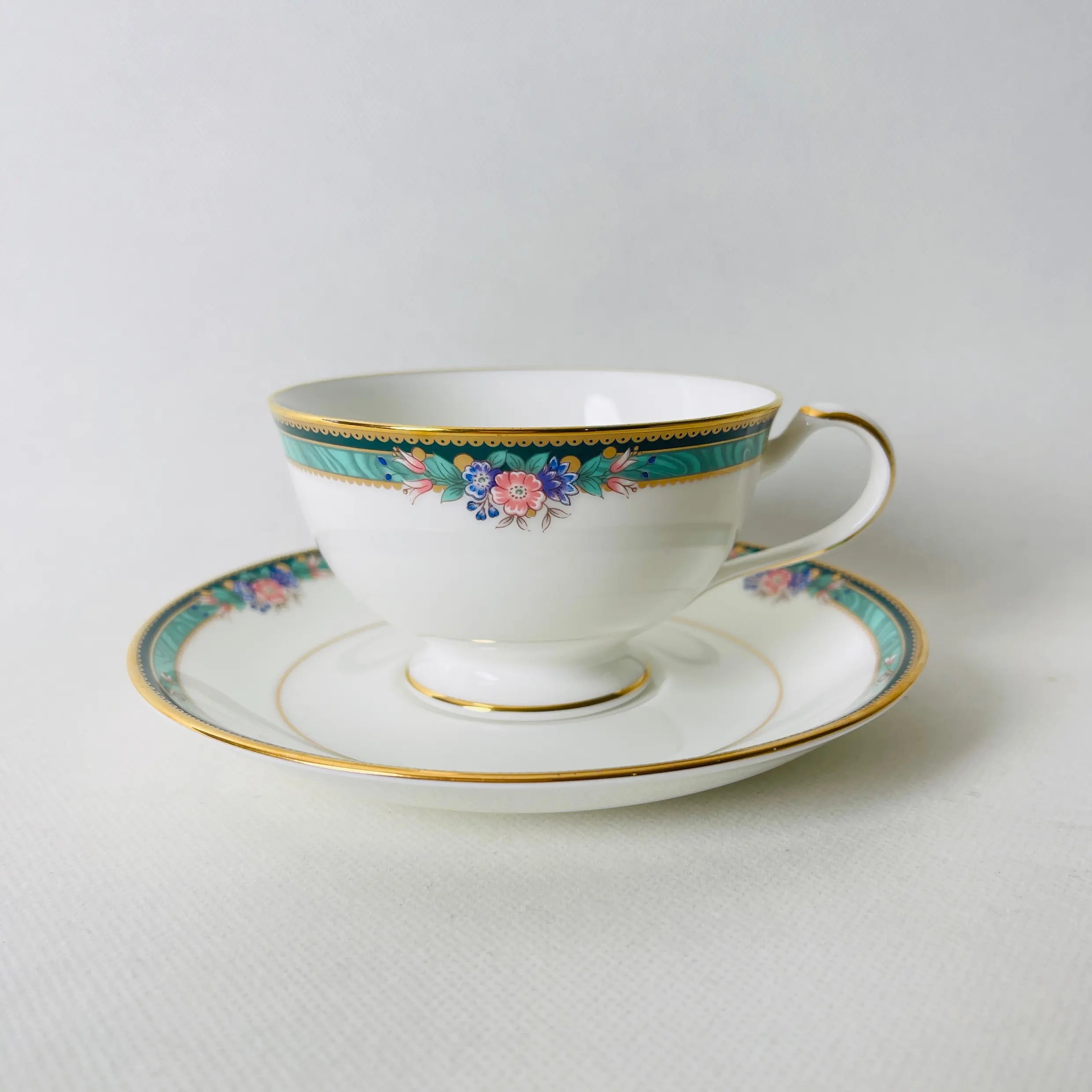 【リユース】 ティーカップ&ソーサーセット Noritake Ashbury