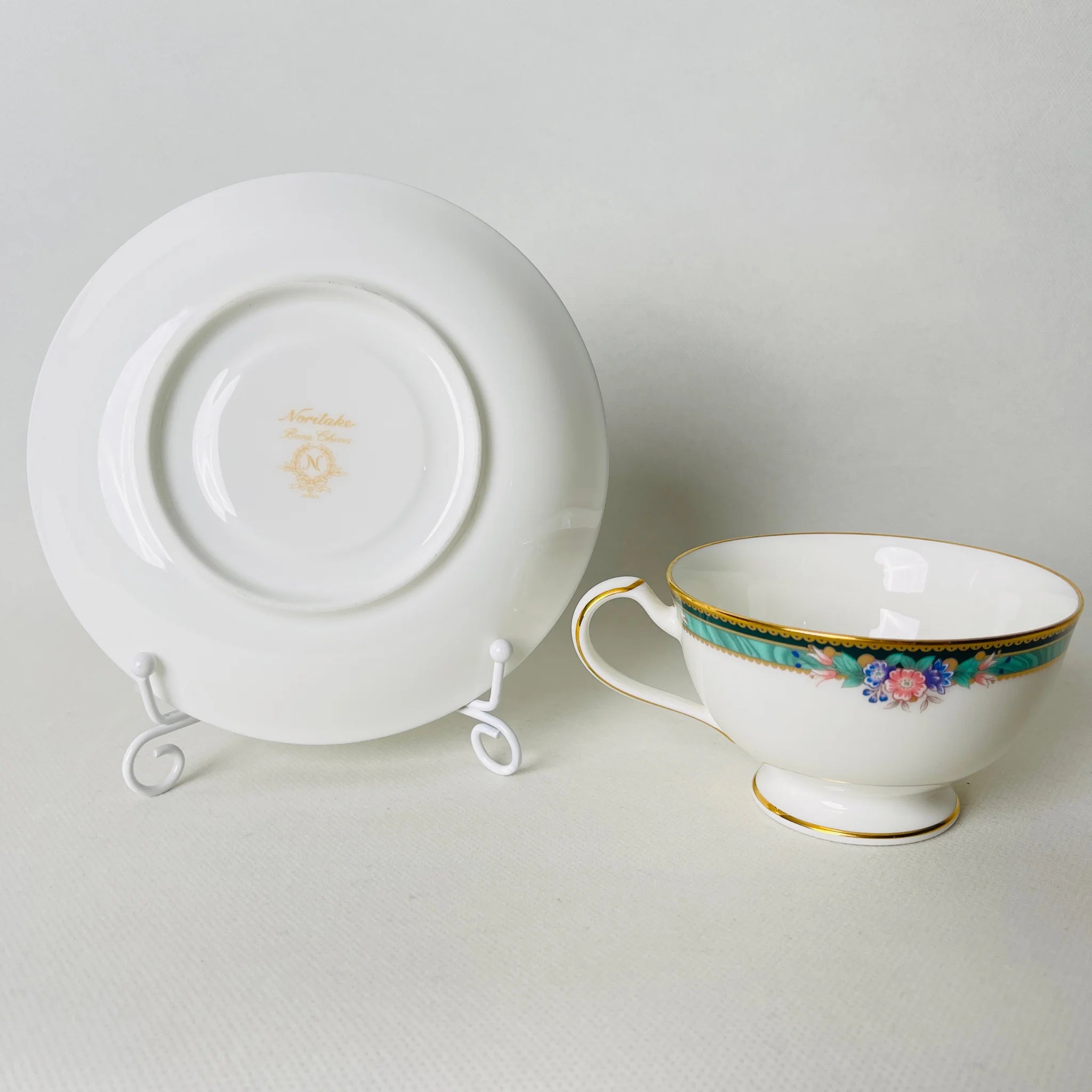 【リユース】 ティーカップ&ソーサーセット Noritake Ashbury