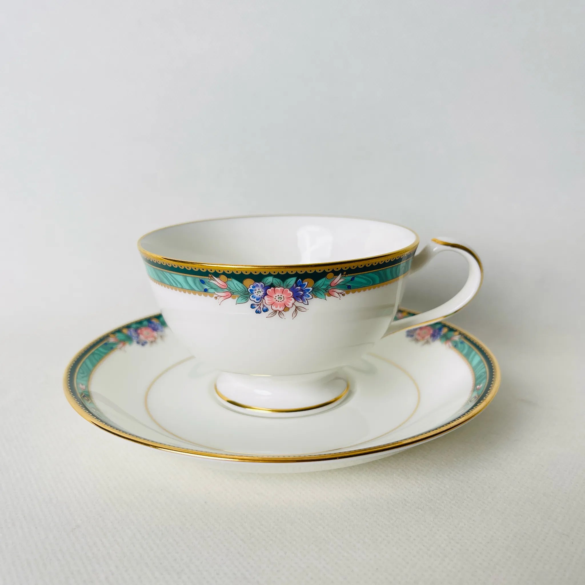 【リユース】 ティーカップ&ソーサーセット Noritake Ashbury