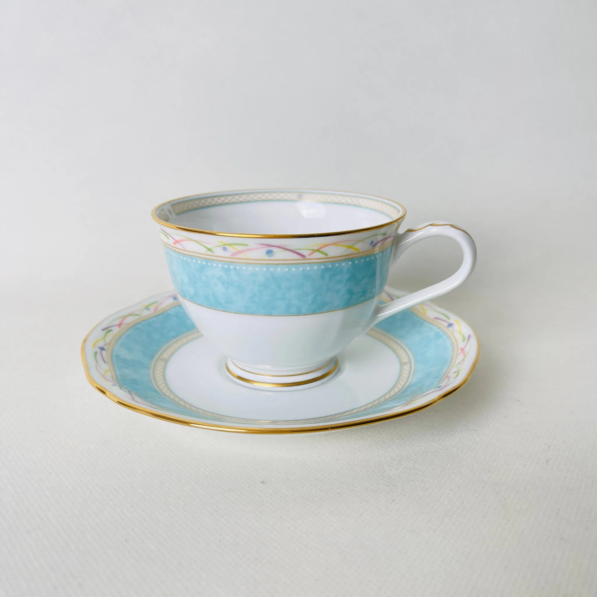 【リユース】 ペアティーカップ / Noritake(ノリタケ) / 華麗句(HANAREIKU) / 日本 / 未使用