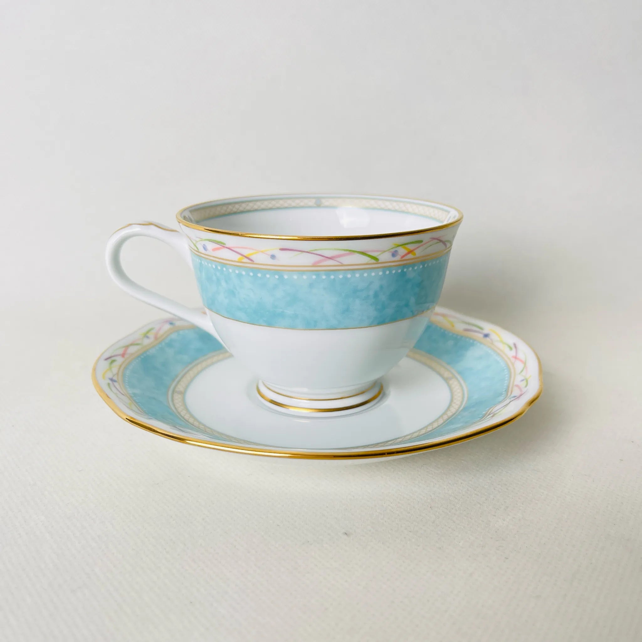 【リユース】 ペアティーカップ / Noritake(ノリタケ) / 華麗句(HANAREIKU) / 日本 / 未使用
