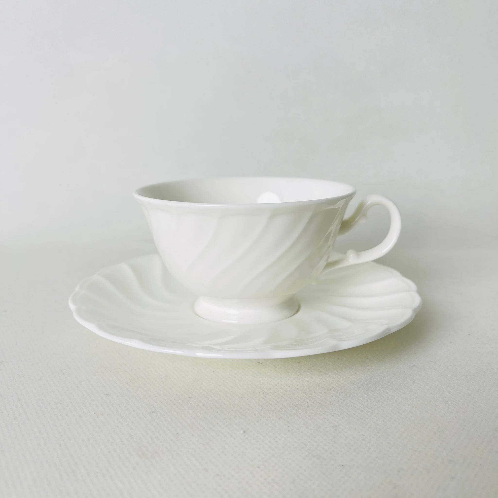 【リユース】 ティーカップセット6P / Noritake(ノリタケ) / BONE CHINA / 日本 / 未使用