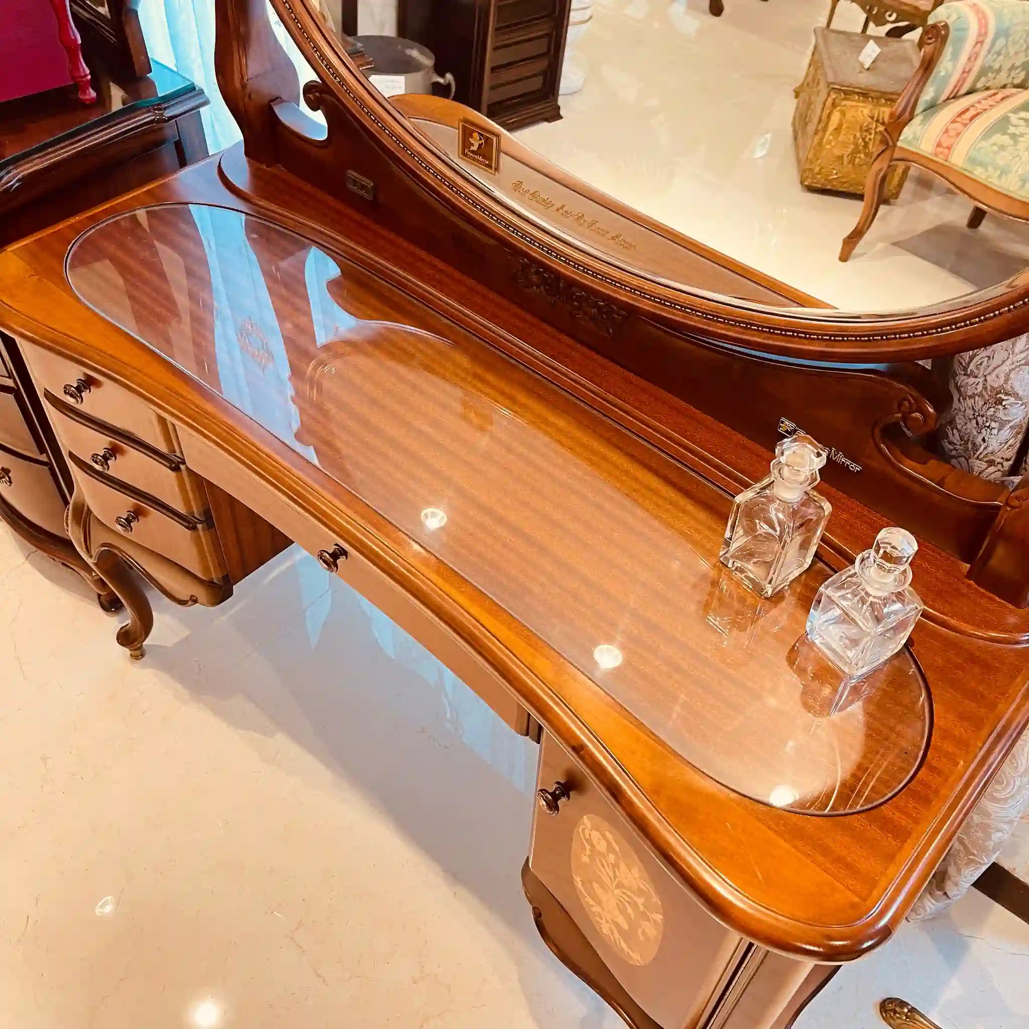 【リユース】 アンティーク調ドレッサー / チェア付き 猫脚