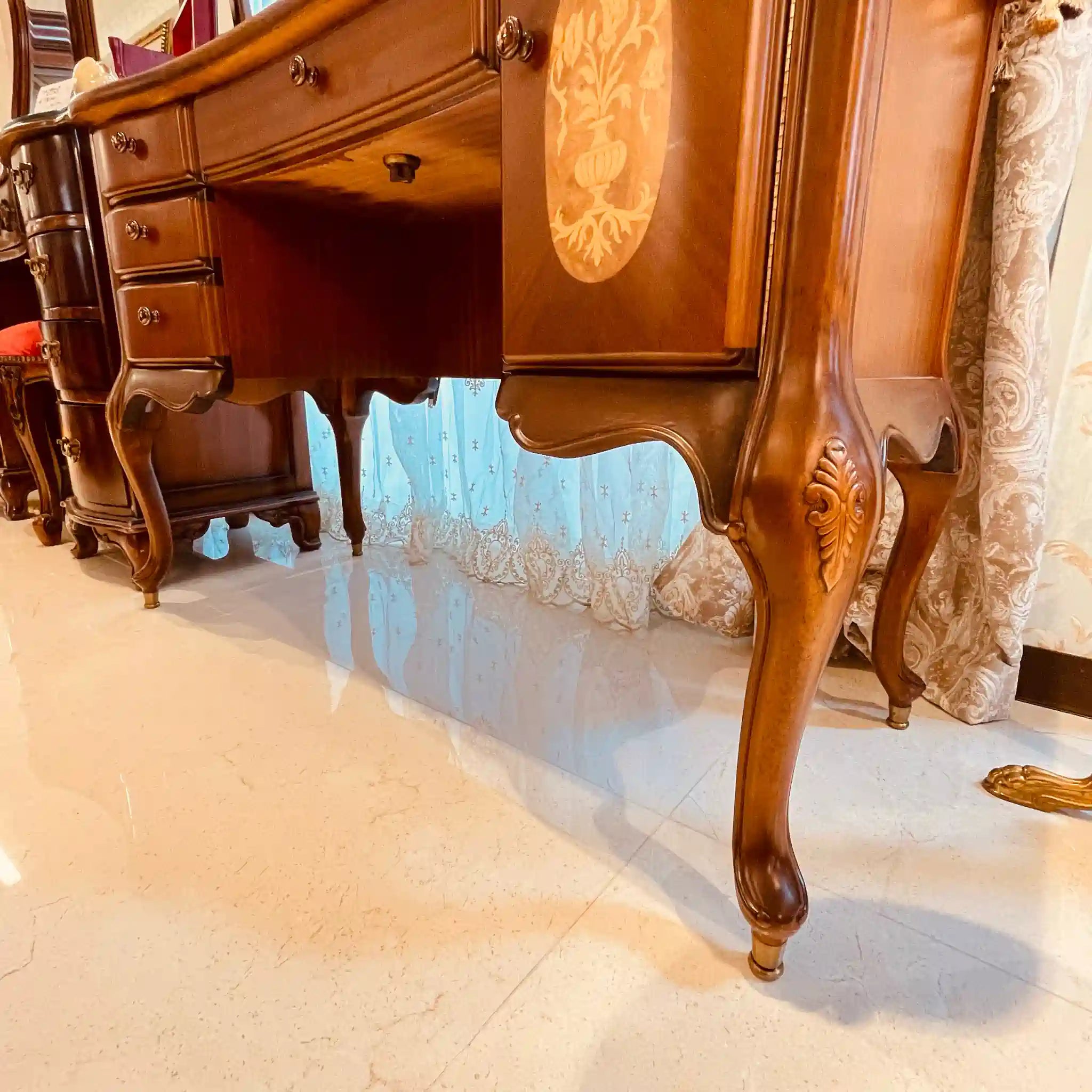 【リユース】 アンティーク調ドレッサー / チェア付き 猫脚