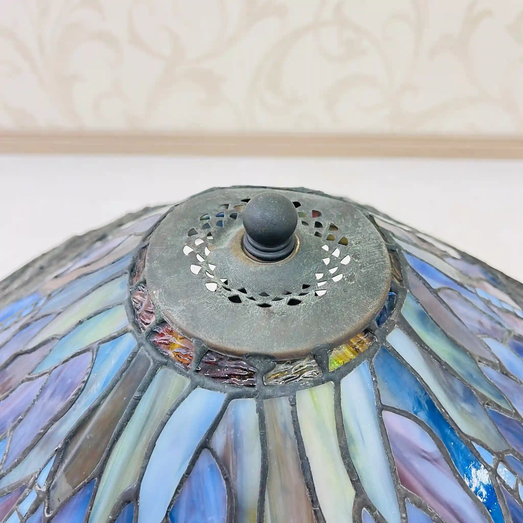 【リユース】 テーブルランプ / ティファニースタイル アールヌーヴォー様式 / ドラゴンフライ(トンボ)デザイン ステンドグラスシェード ハンドメイド