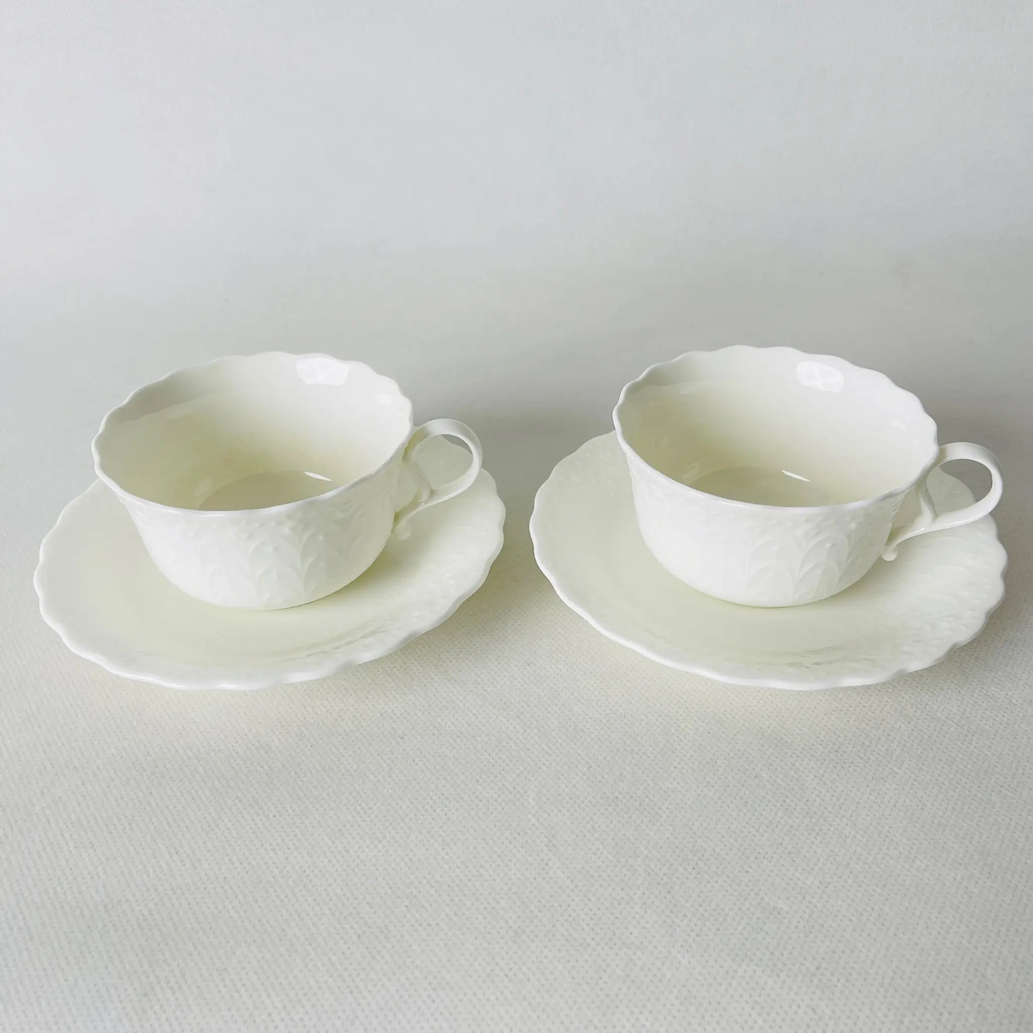 【リユース】 ペアティーカップセット / NARUMI / Ladies club Bone China / 未使用 / 箱付き