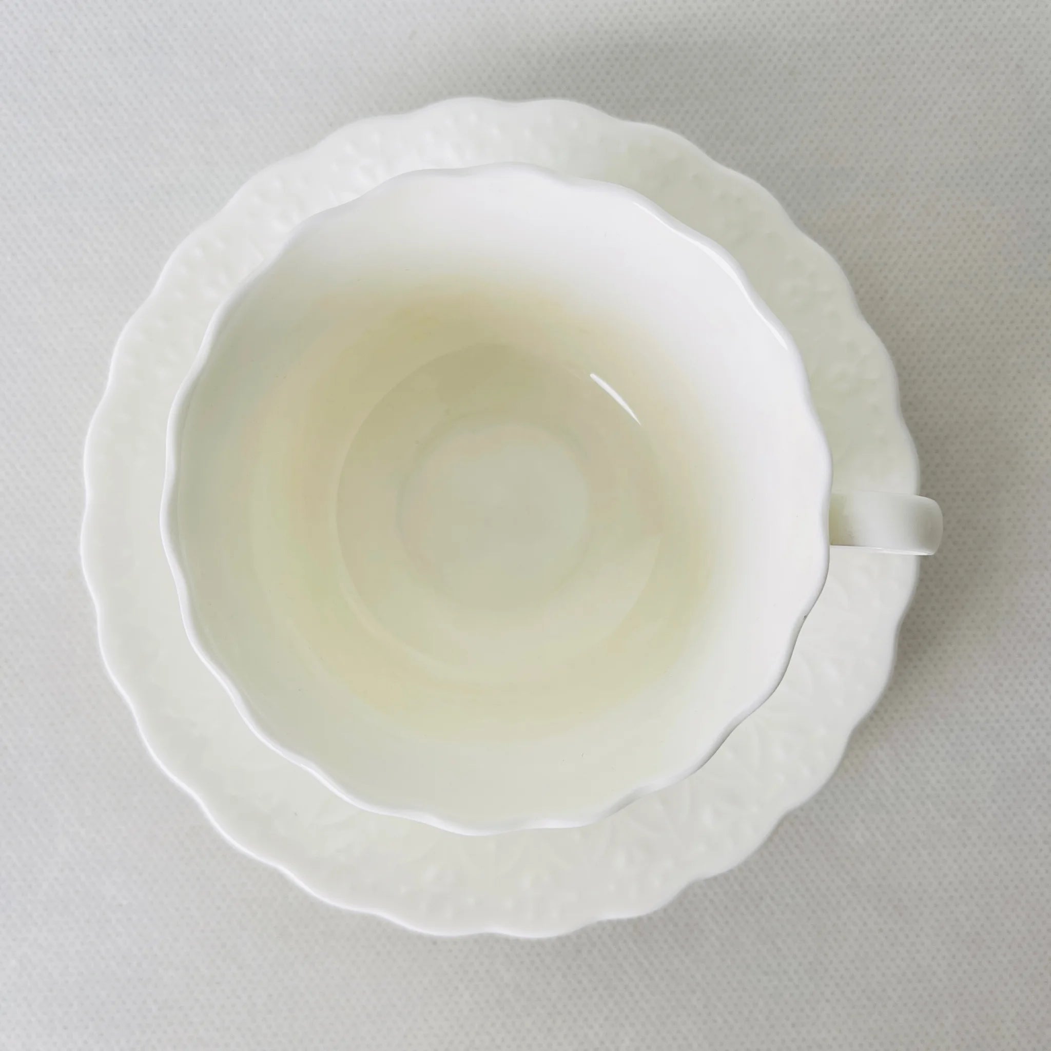 【リユース】 ペアティーカップセット / NARUMI / Ladies club Bone China / 未使用 / 箱付き
