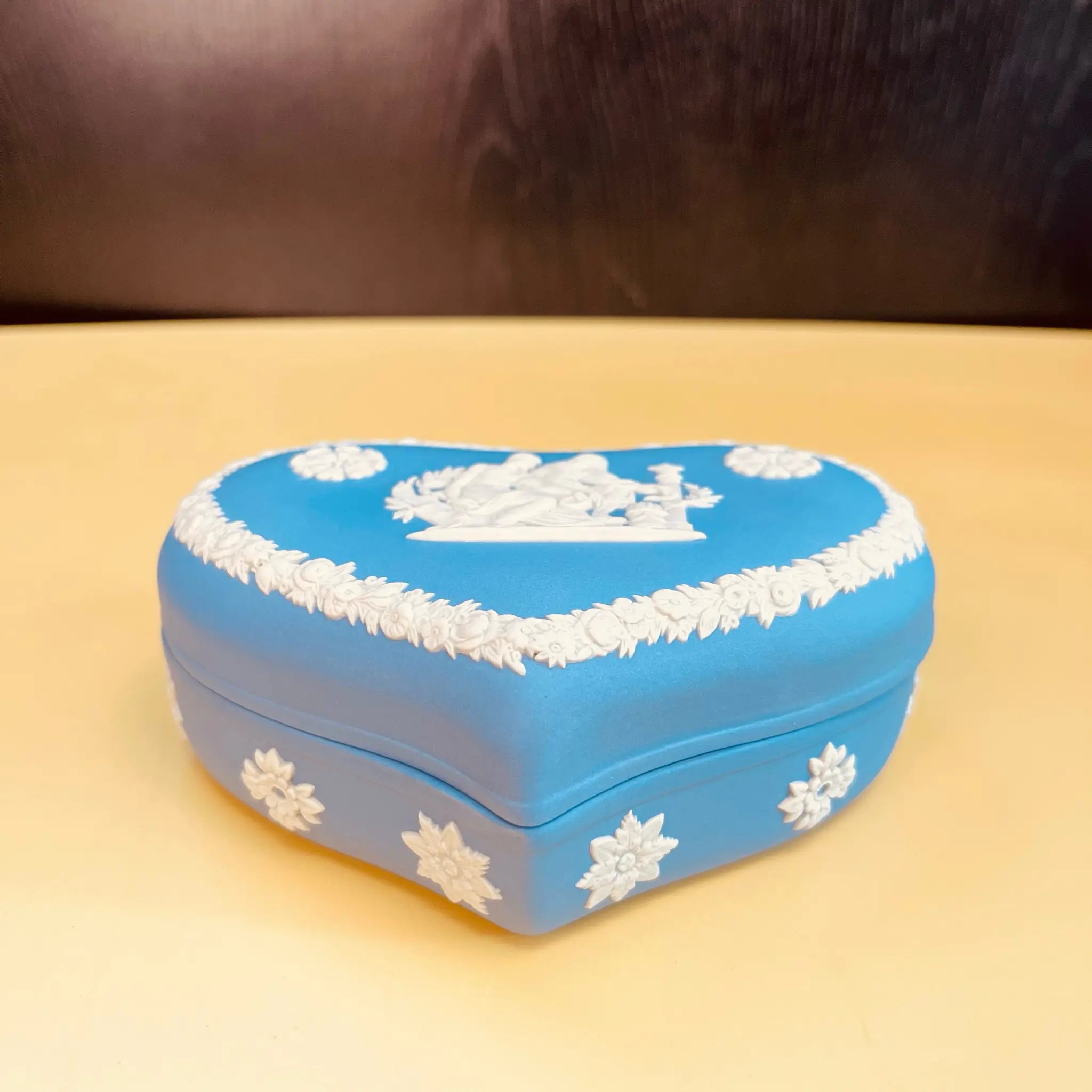 【アンティーク】蓋付き小物入れ WEDGEWOOD(ウェッジウッド) / ジャスパーウェア / 1775年代 ストーンウェア / イギリス / /
