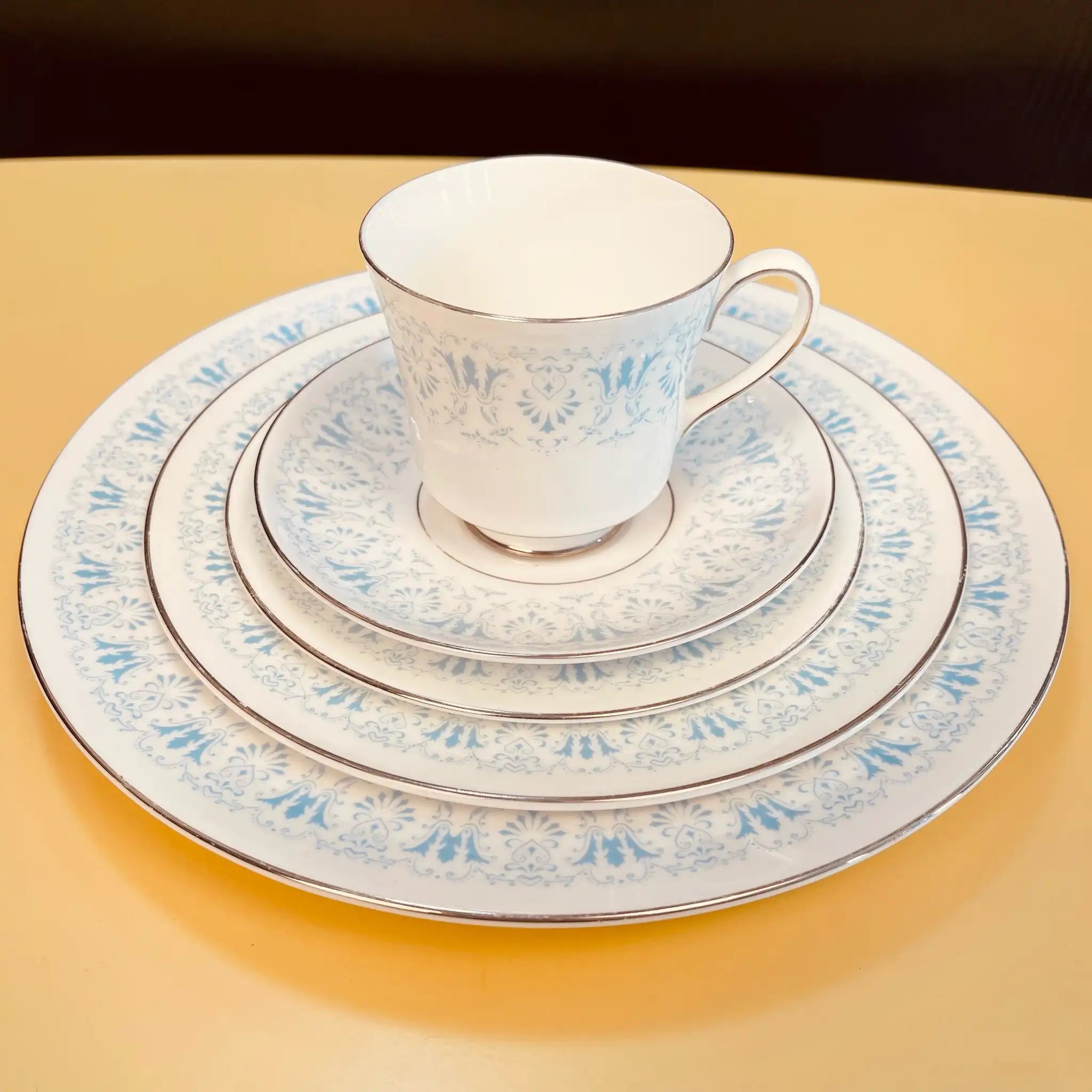 【アンティーク】プレート&ティーカップ5P Royal Chelsea(ロイヤル チェルシー) / DIADEM / Bone China / イギリス /
