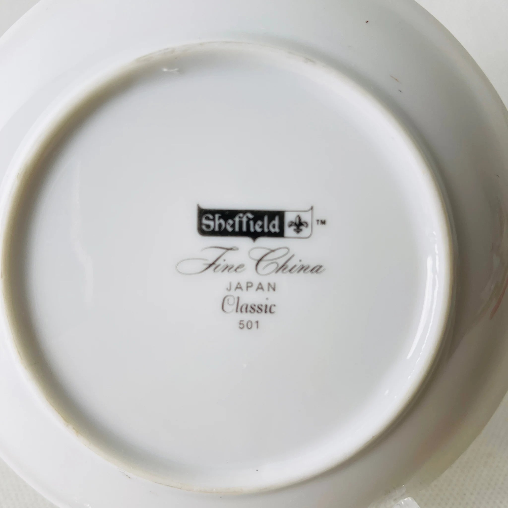Vintage Plate / Sheffield / Classic 501 / Fine China